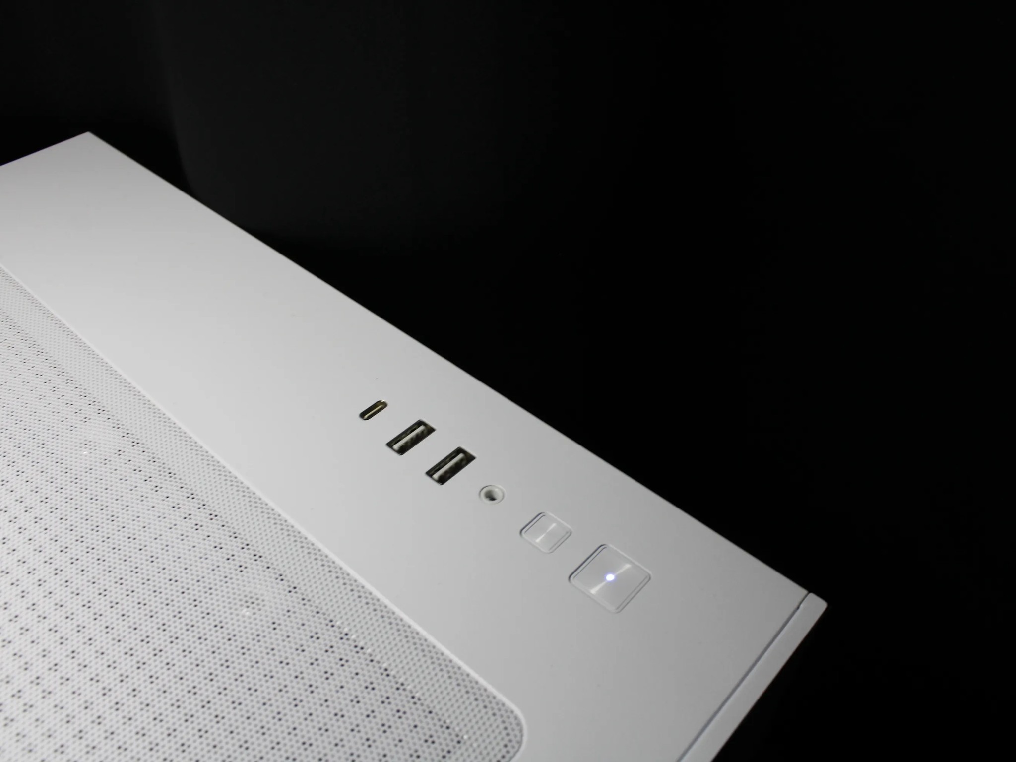 🤍 White Gaming PC [Ryzen 7] [GTX 1650] [16GB RAM]