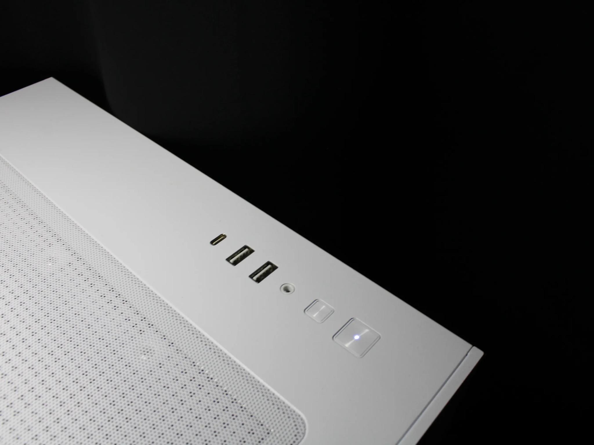 🤍 White Gaming PC [Ryzen 7] [GTX 1650] [16GB RAM]