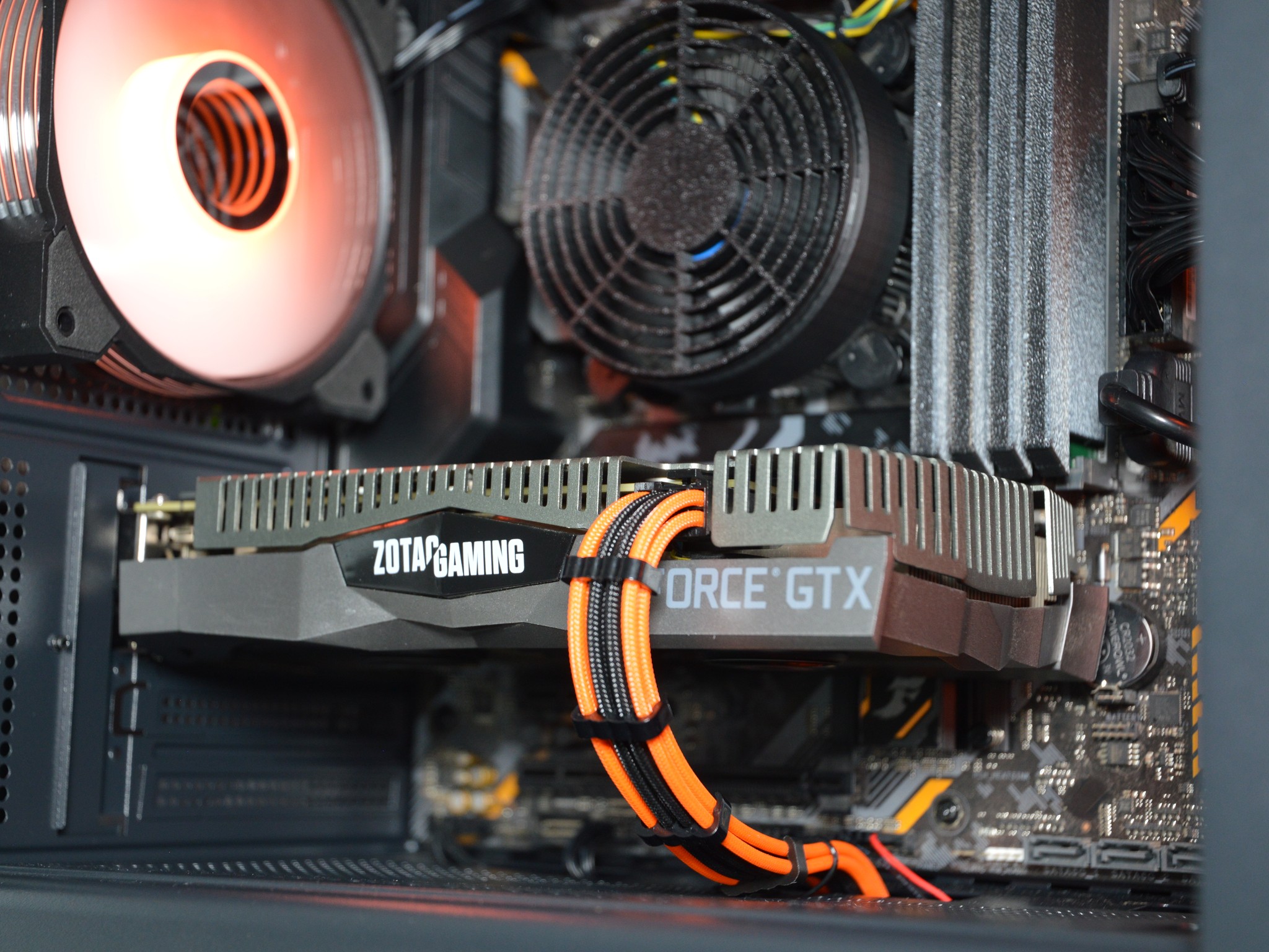 🍊⚫ | GTX 1660 Ti 6GB | INTEL i5-8600K | 16GB DDR4 RAM | 512GB SATA SSD | Citrus Noir |