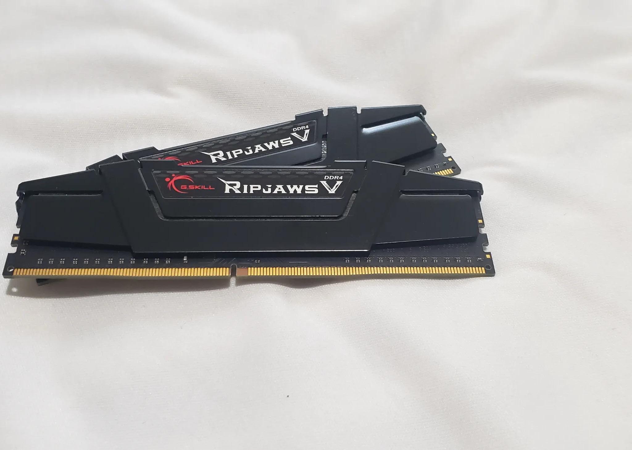 G.skill ripjaws ddr4 ram 16 gb (2x8)