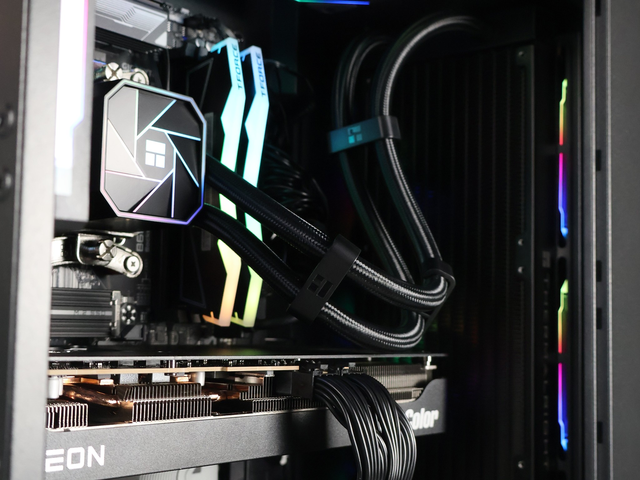 ⚫ Ryzen 7 9700X/RX 9070XT 16GB Gaming/Streaming PC ⚫