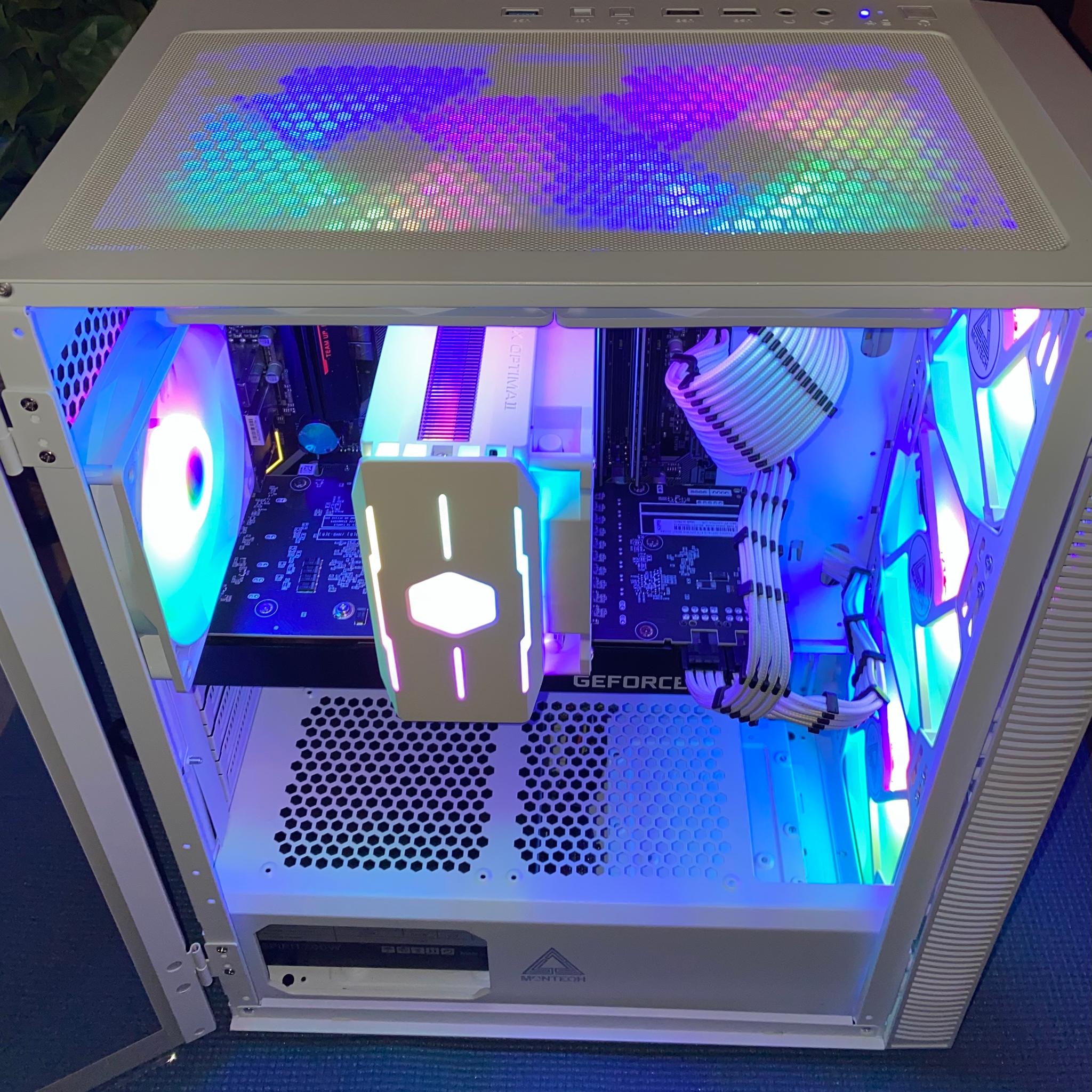 (White) Gaming PC| Ryzen 5 5600|RTX 3070 8GB| 32GB DDR4 3200MHz CL16|1TB M.2 NVMe SSD|Windows 11 Pro