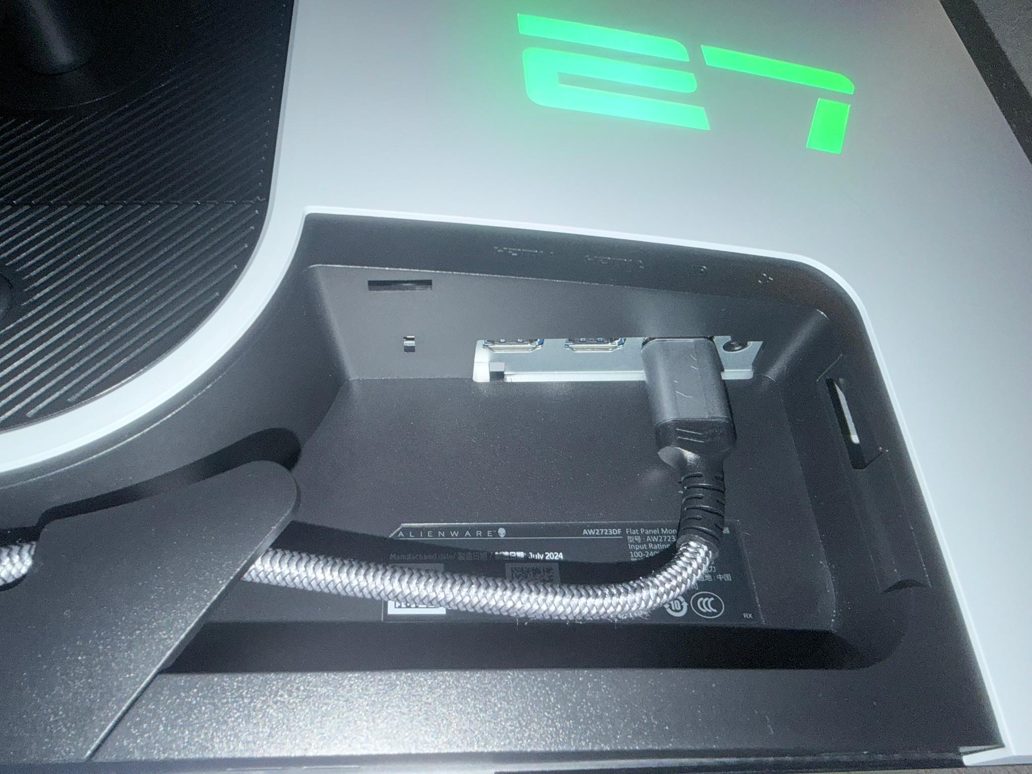 Alienware AW2723DF Gaming Monitor - 27-inch (OC up to 280hz @ 2560 x 1440)