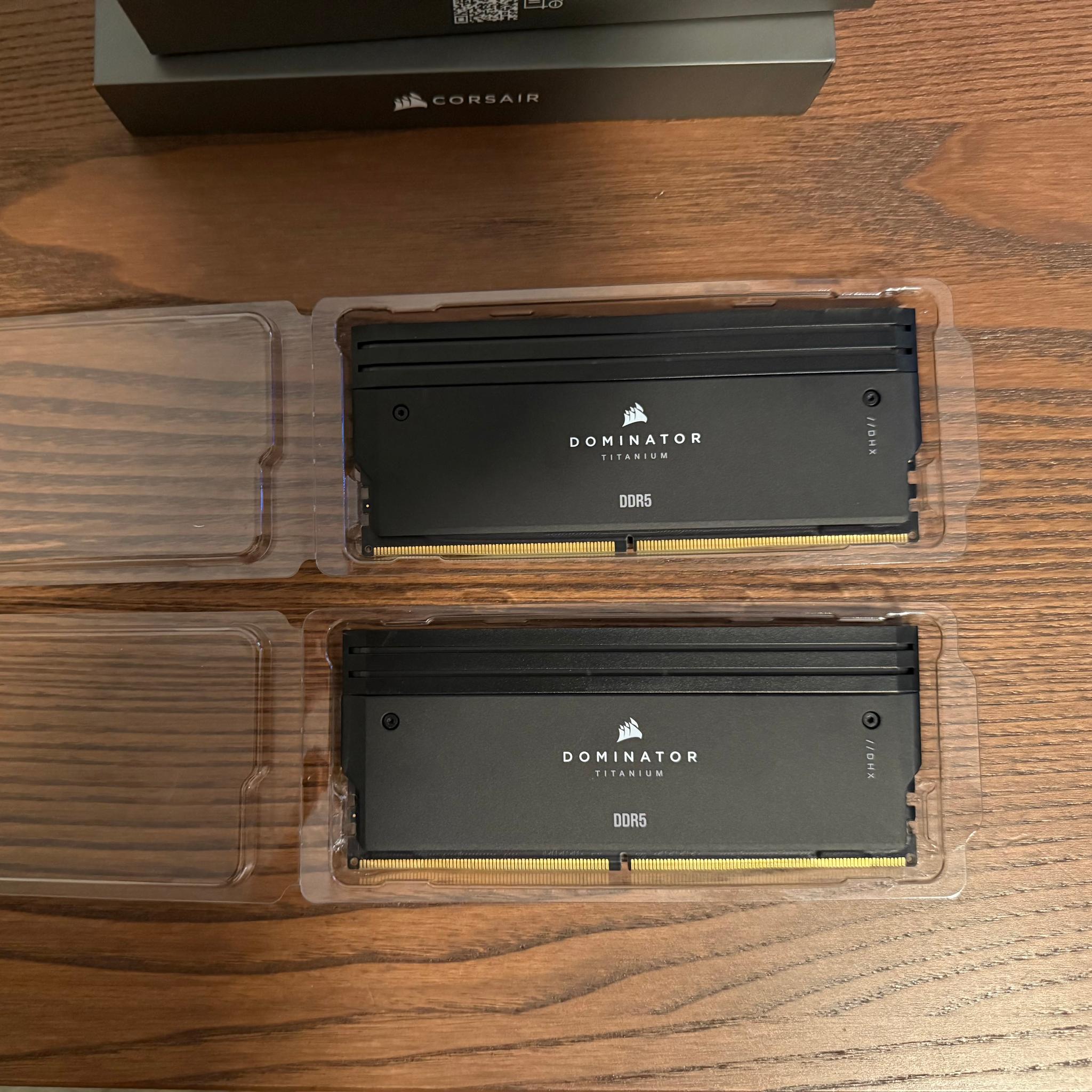 Corsair Dominator Titanium DDR5 48GB 8000MHz Kit