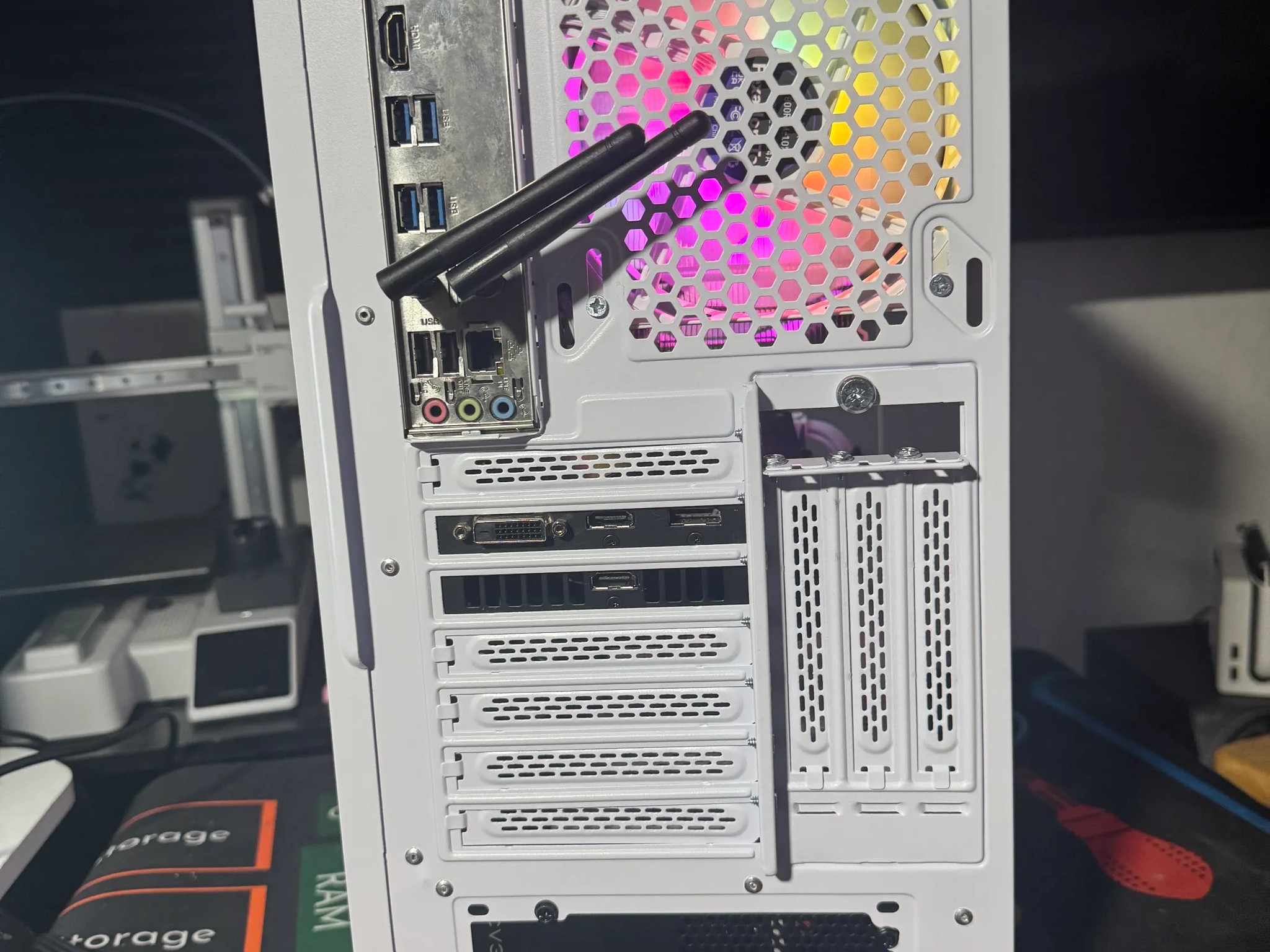 Gaming PC | Ryzen 7 2700X | RTX 2060 6GB | 16GB DDR4 | 1TB SSD | WIN 11 PRO | WIFI + BT