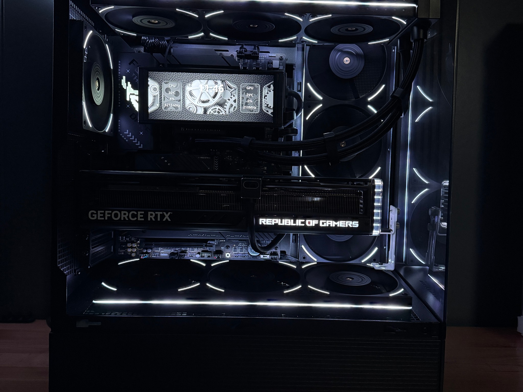 👨‍🚀🚀RTX 4090 PC | Ryzen 9800X3D | 32GB RAM | 2TB SSD | 1050W Platinum | Hydrus Cables