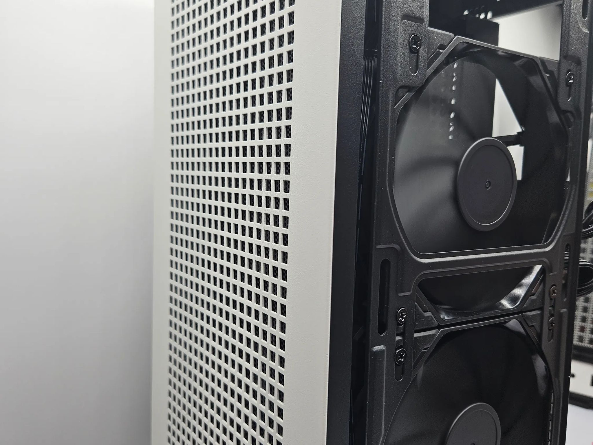 Small Form Factor SALE Ryzen 5 5500 / 16GB DDR4 / 1TB SSD / RTX 3060