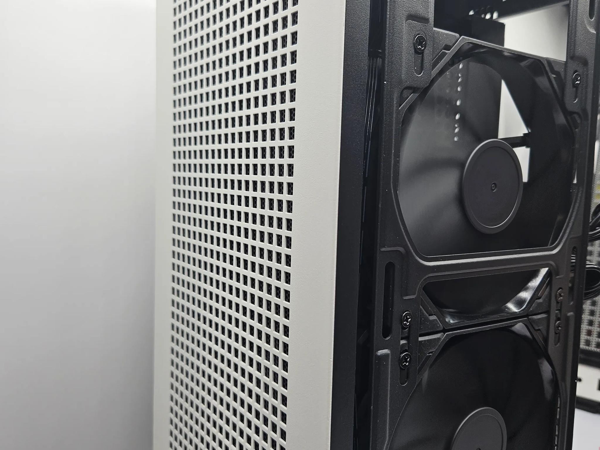 Small Form Factor SALE Ryzen 5 5500 / 16GB DDR4 / 1TB SSD / RTX 3060