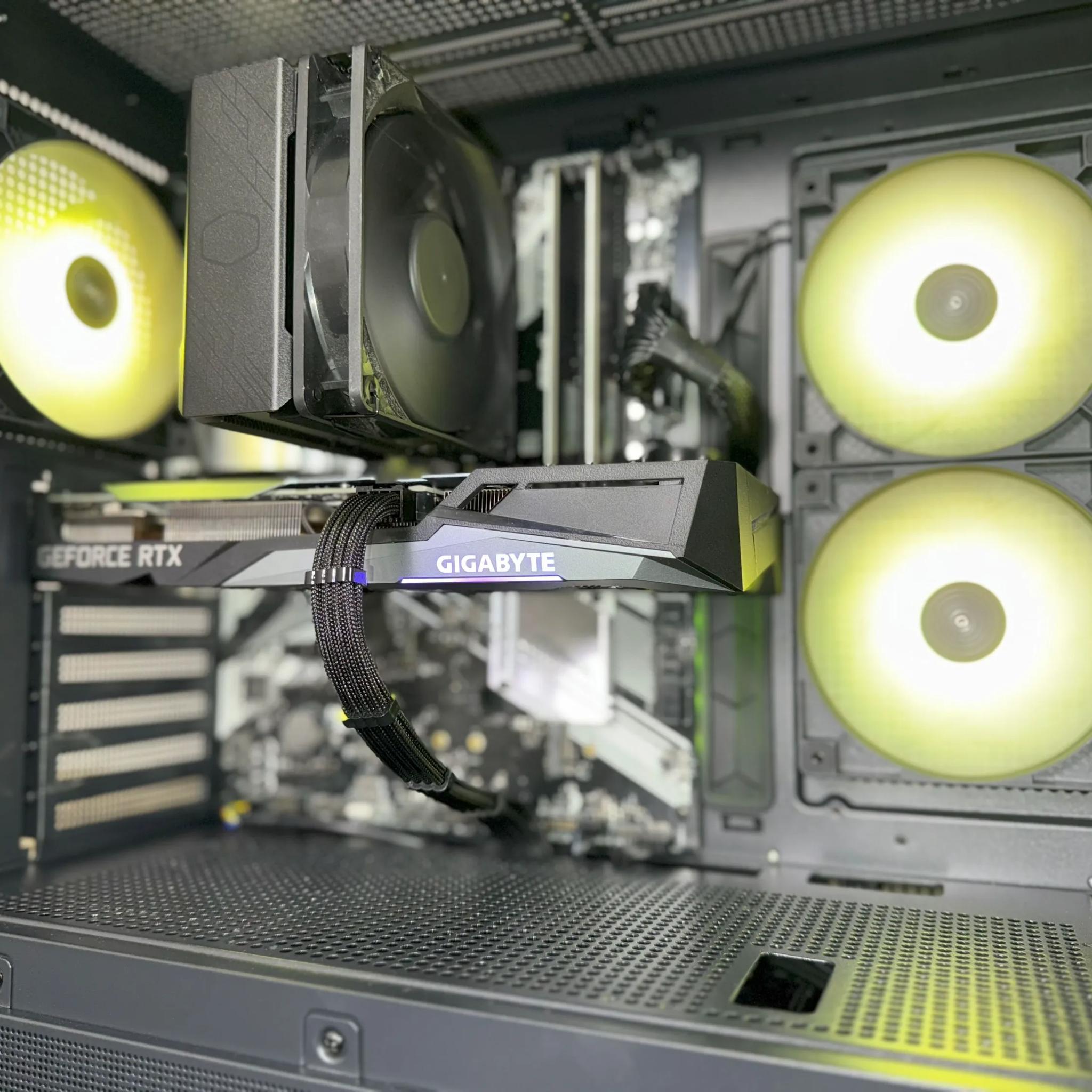 Balanced Combo : Ryzen 7 5700X + RTX 3060