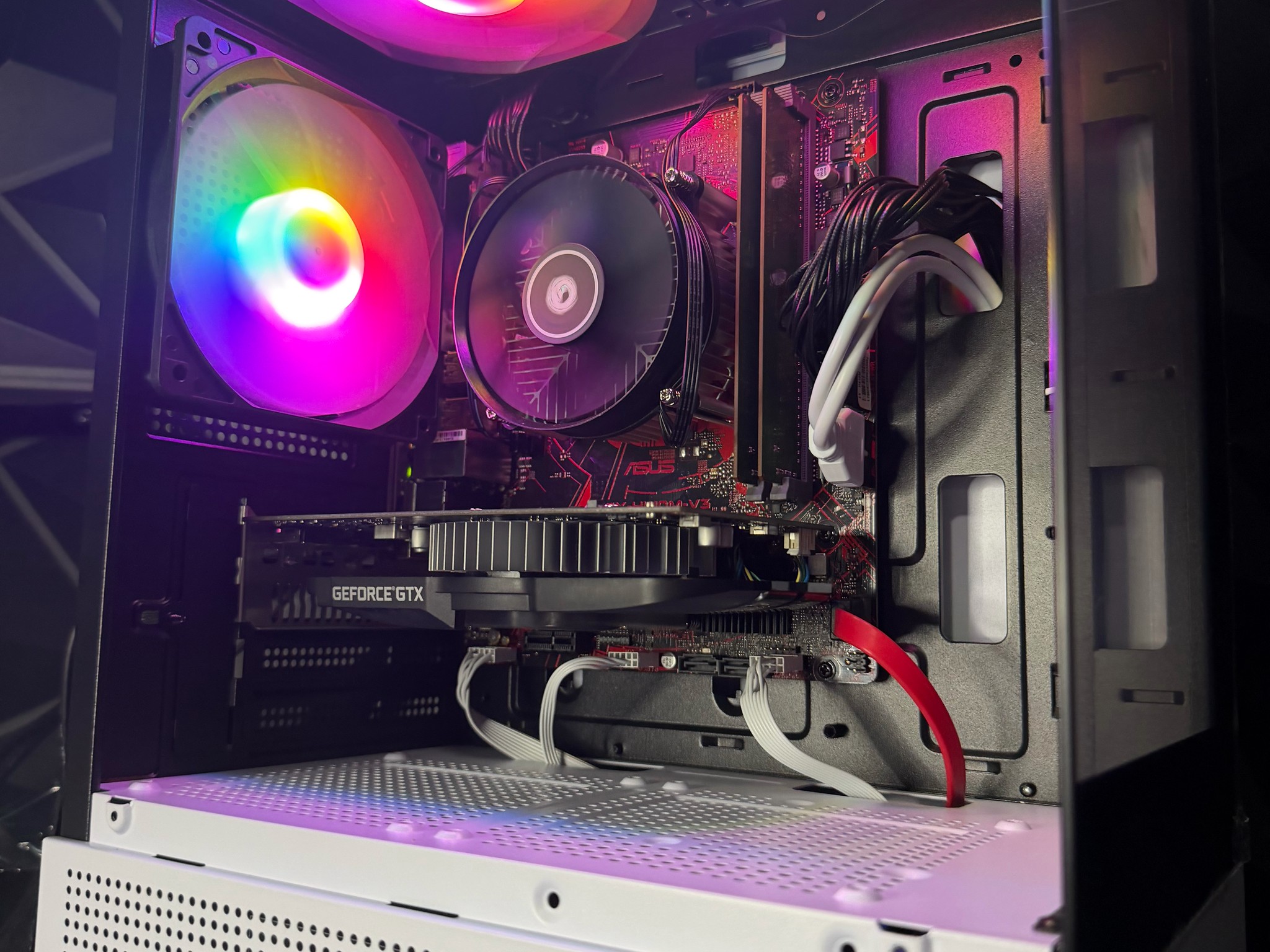 💸💪 THE BUDGET BRO 💪💸i5 10500T| GTX 1650 4GB| 16 GB DDR4| 500GB SSD| 650W PSU