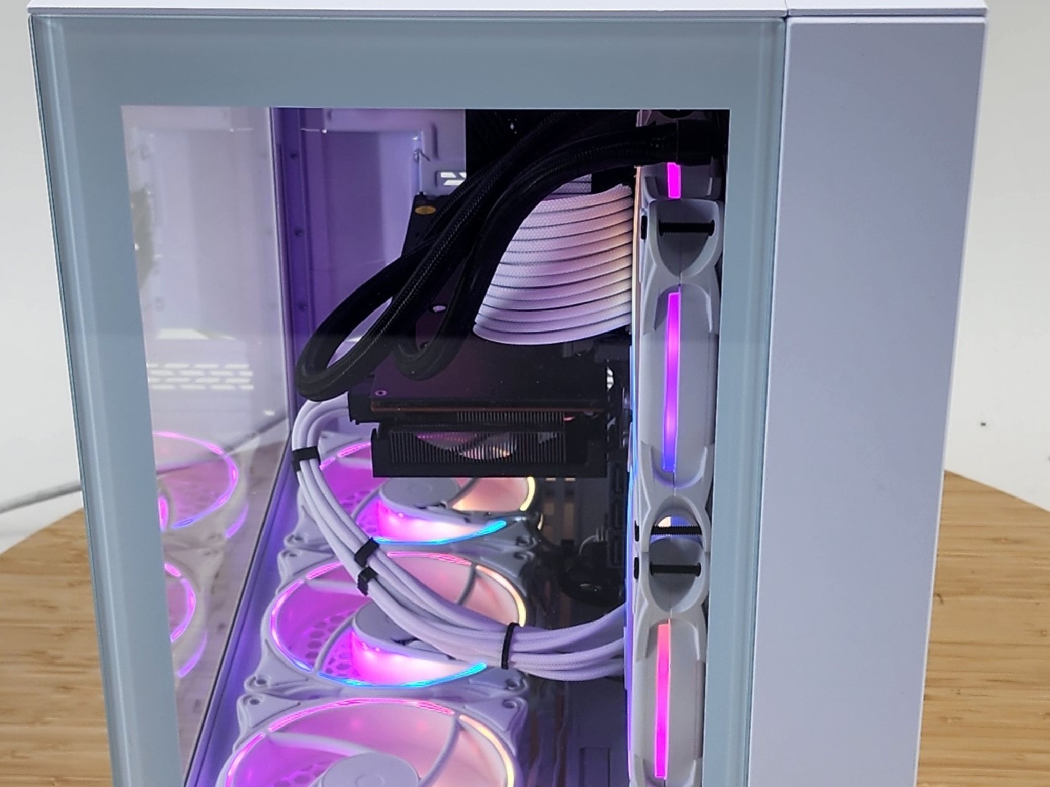 Gaming PC Ryzen 7 5800XT 32GB RAM 1TB SSD RX 6700 XT 12GB Windows 11 Computer