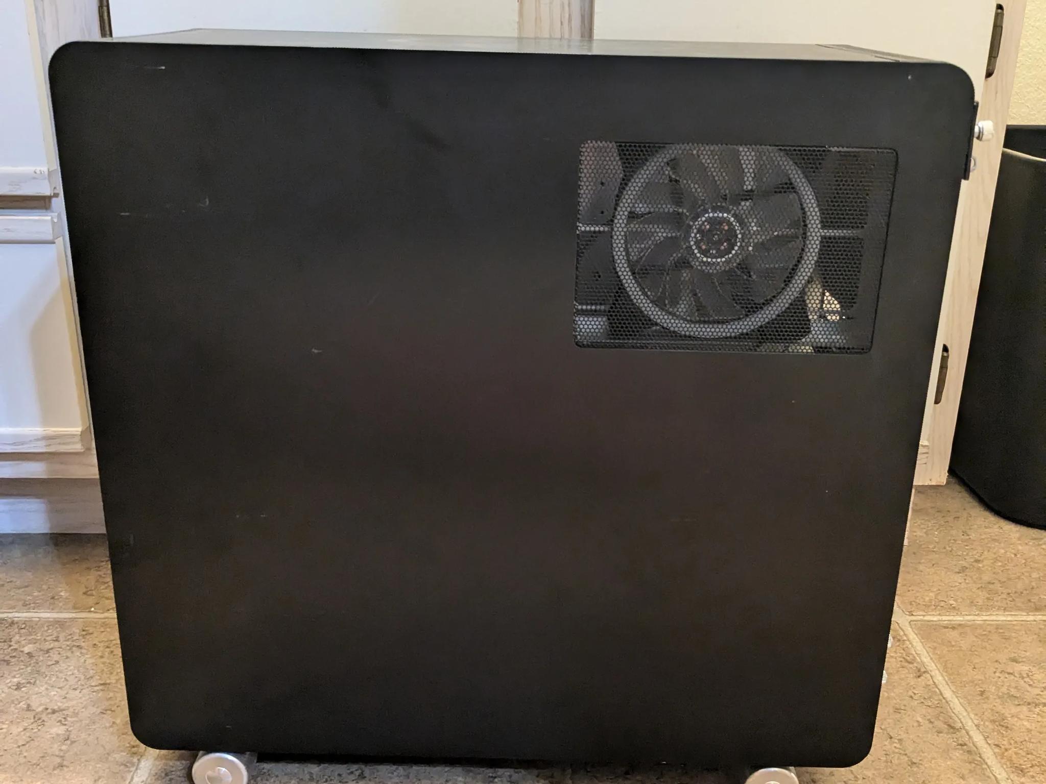 Lian Li V1000 Retro Mac Pro Hackintosh ATX Case