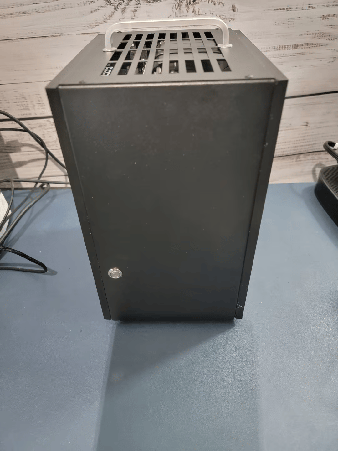 Lil' Slugger: (R5 3600 + RTX 3060) Custom SFF ITX Gaming PC