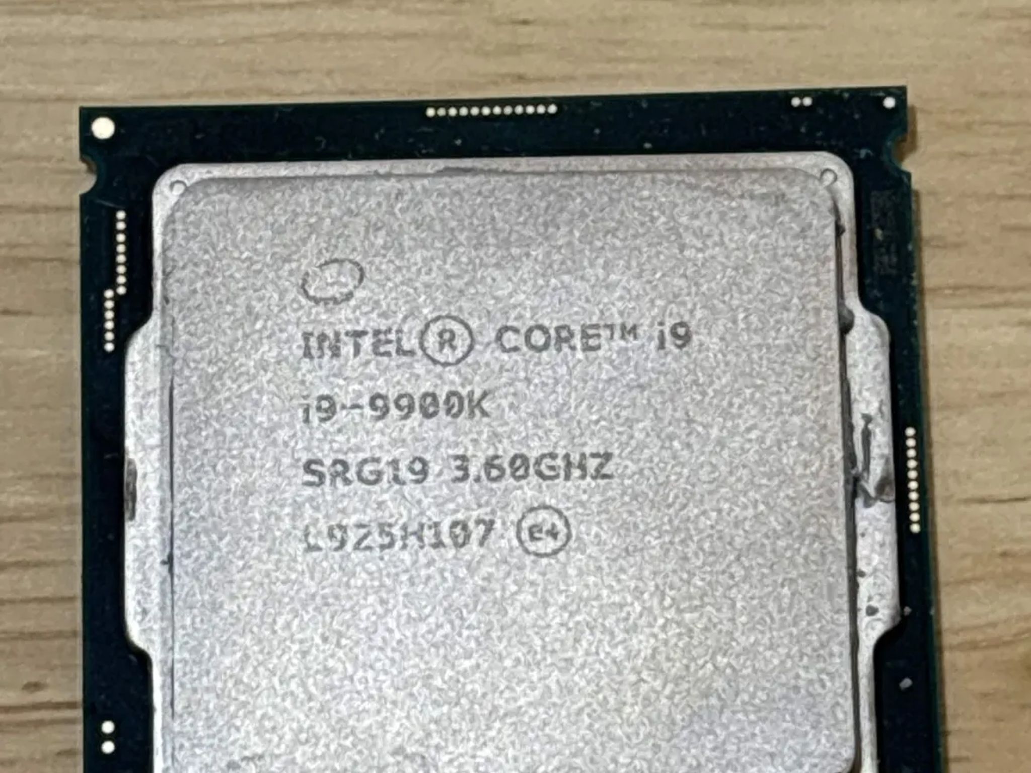 Intel Core i9-9900K (NM)