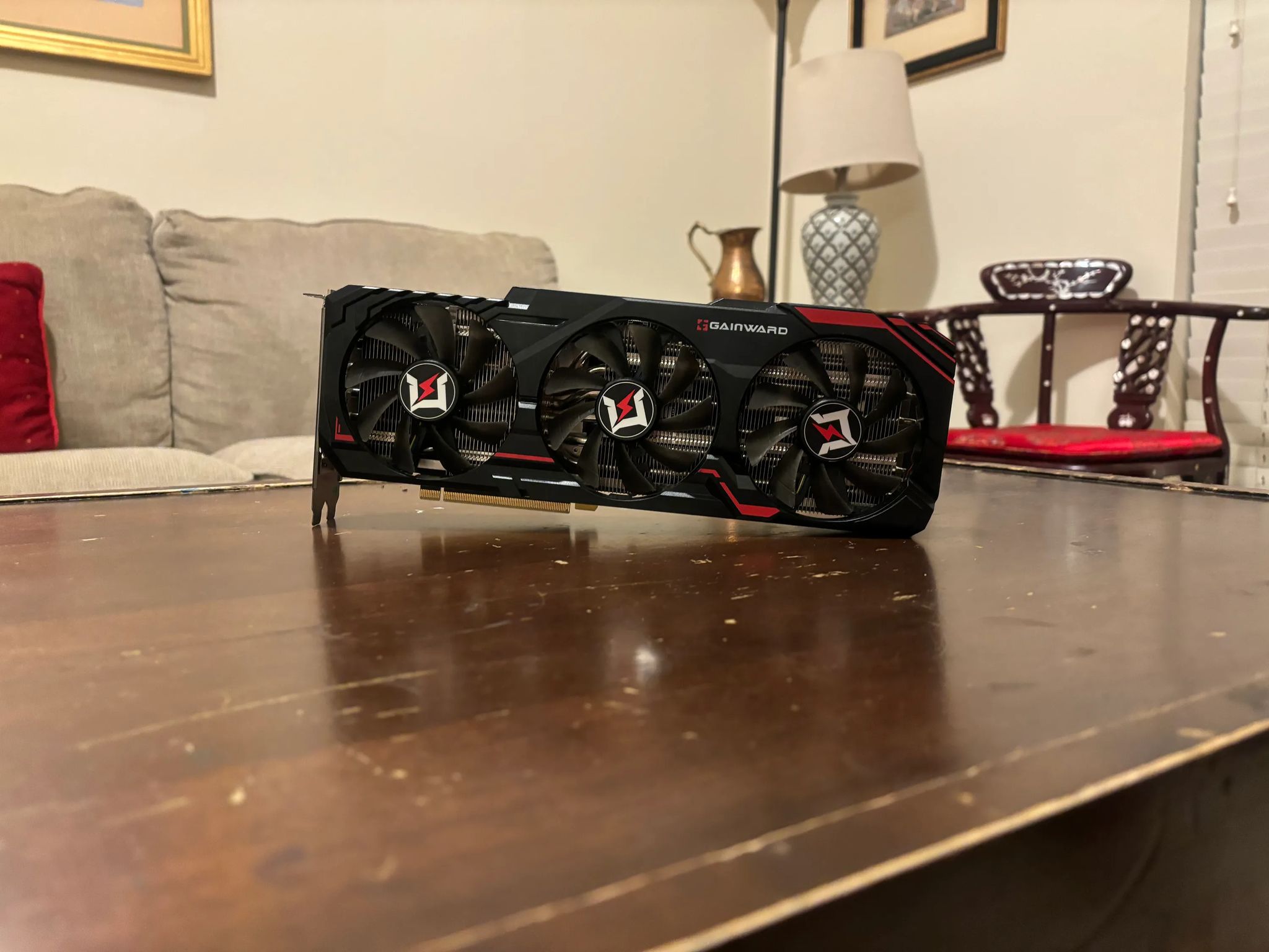 Gainward RTX 3070 Chasing Wind 8GB