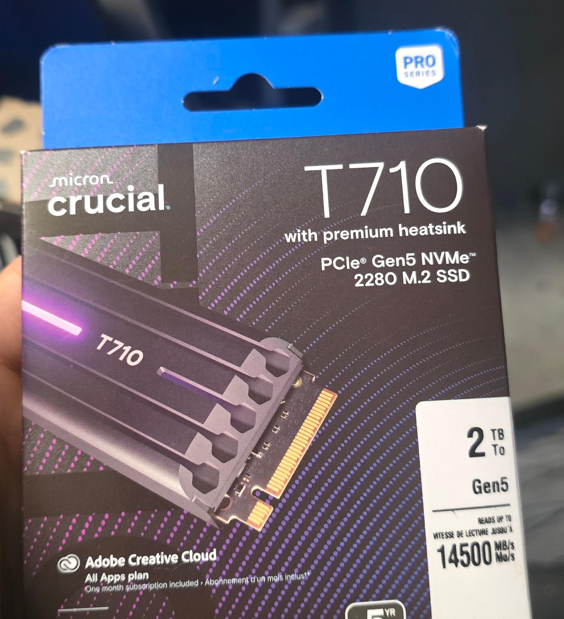 Crucial T700 With Heatsink 2TB