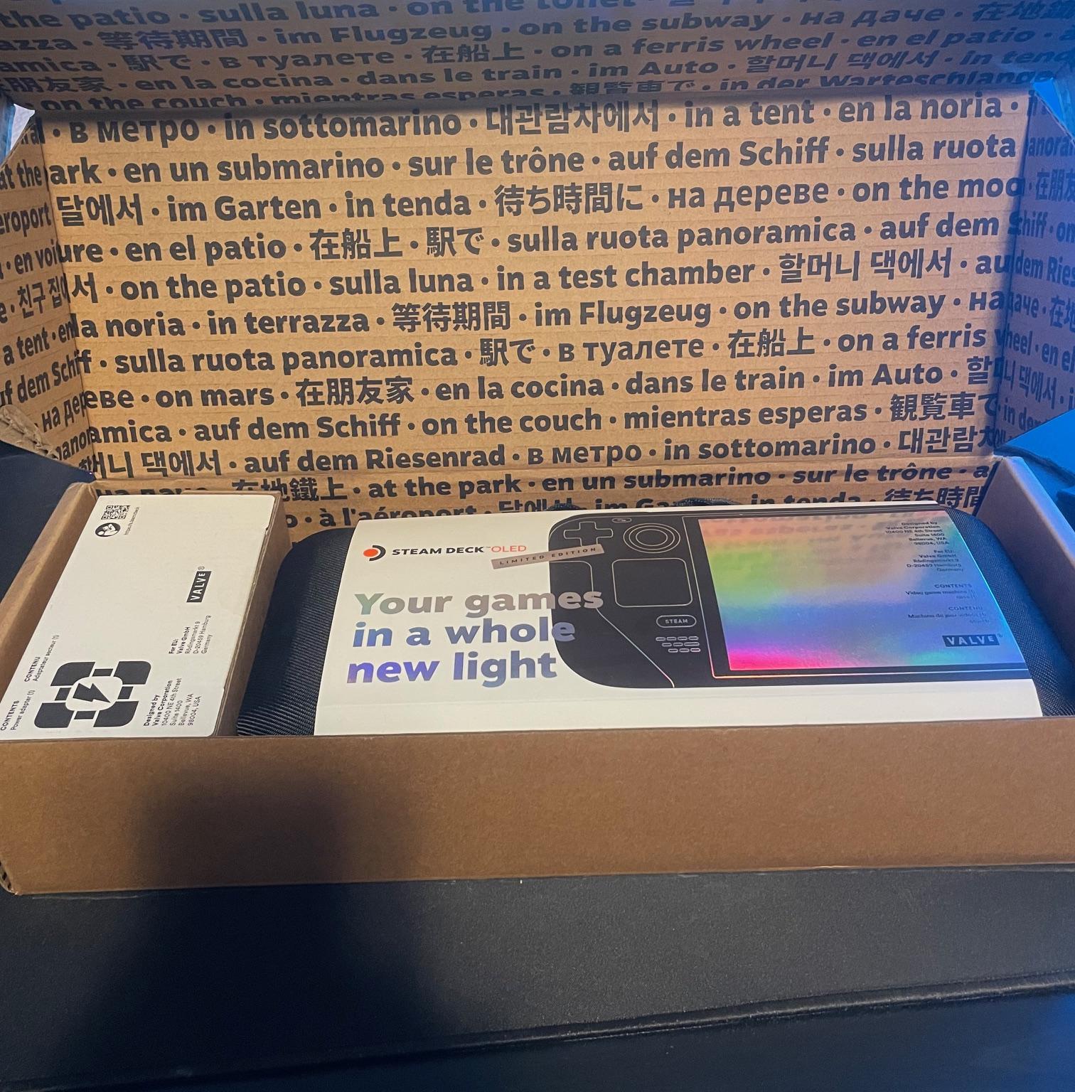 Steam Deck Limited Edition Transparent OLED 1TB