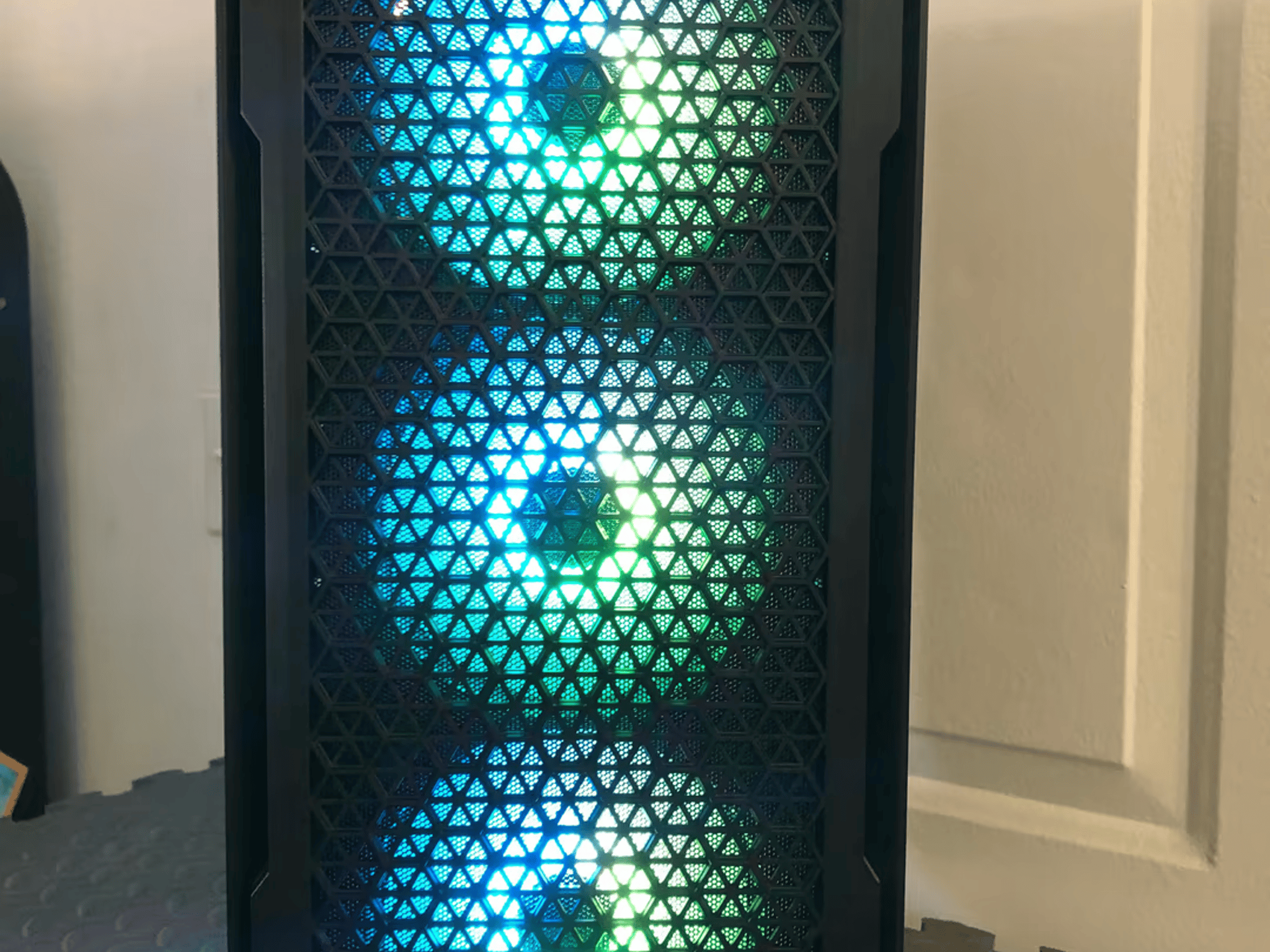 Awesome Gaming PC i3-10105 + GTX 1650
