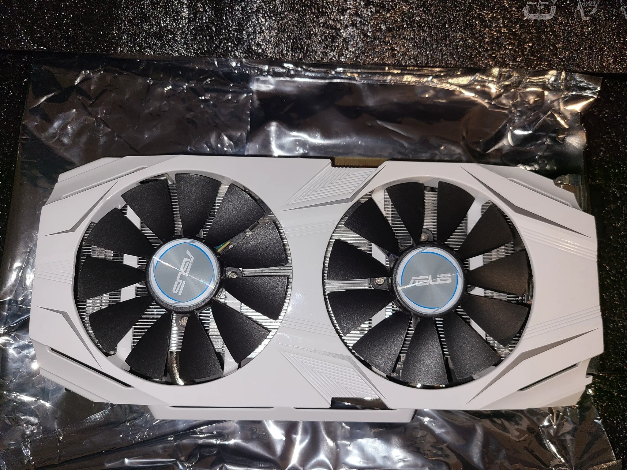 ASUS DUAL 1070 OC 8GB