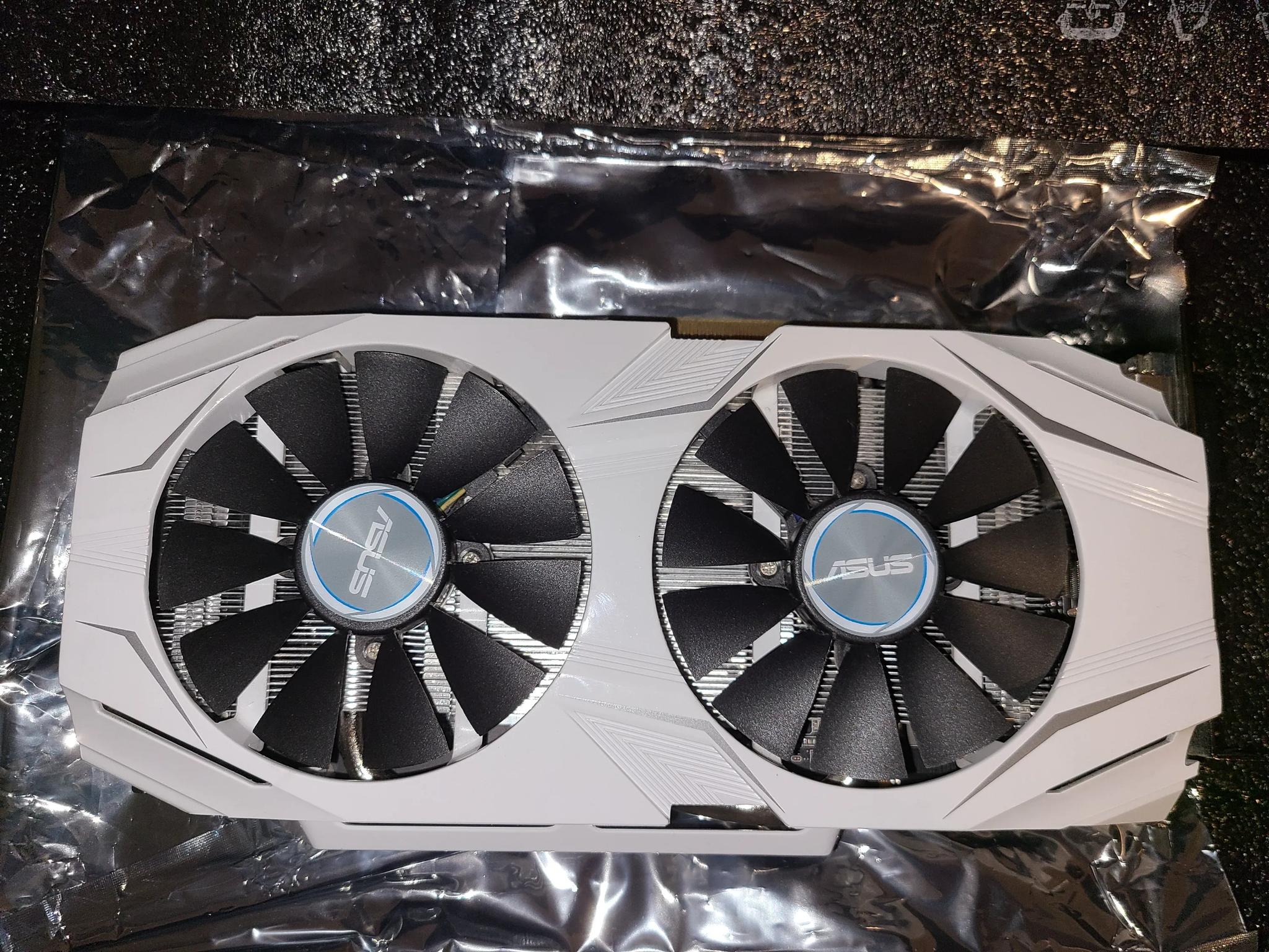 ASUS DUAL 1070 OC 8GB