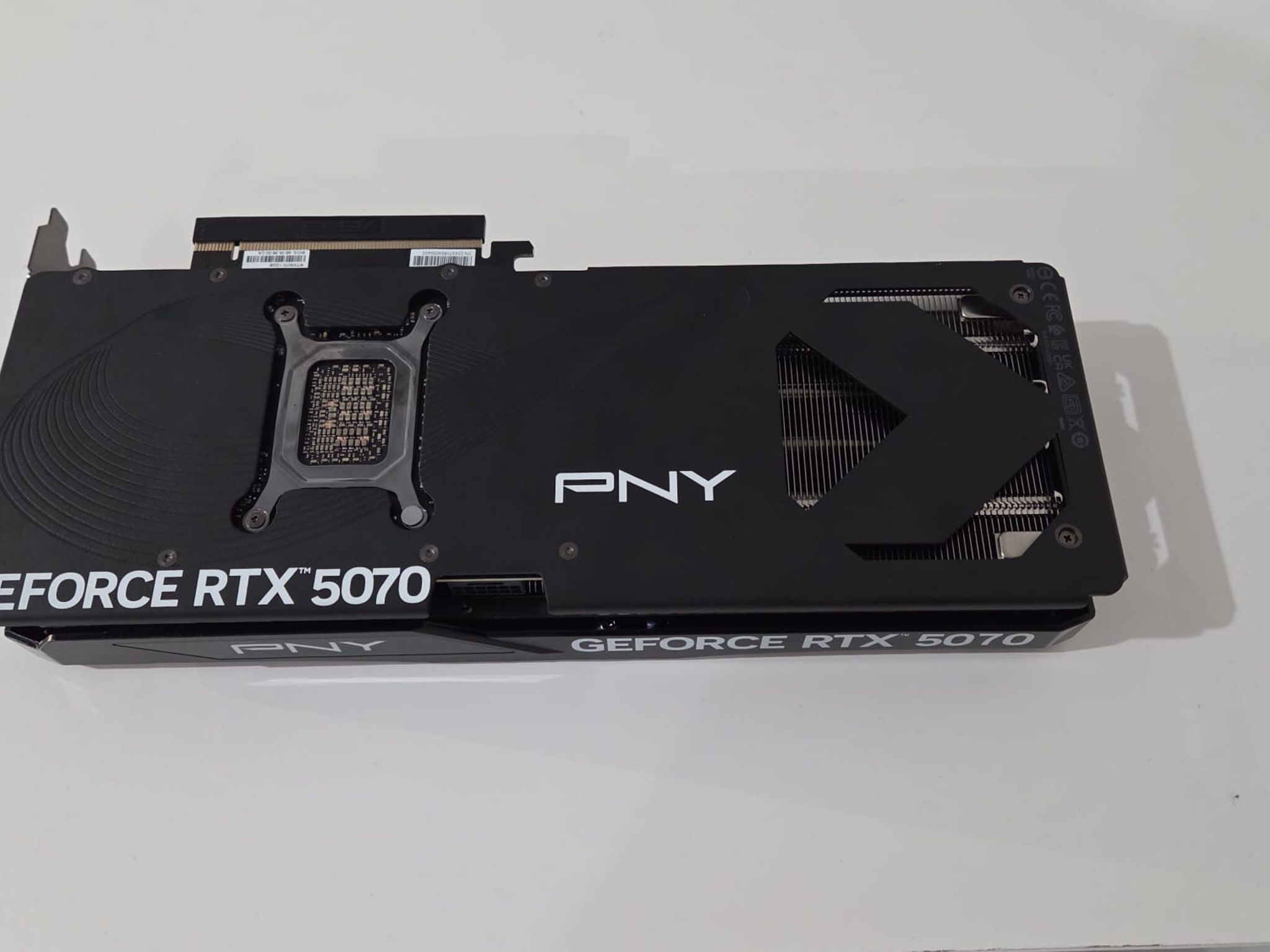 PNY GeForce RTX 5070 12GB GDDR7 Triple Fan - DLSS 4 - Blackwell - Like New