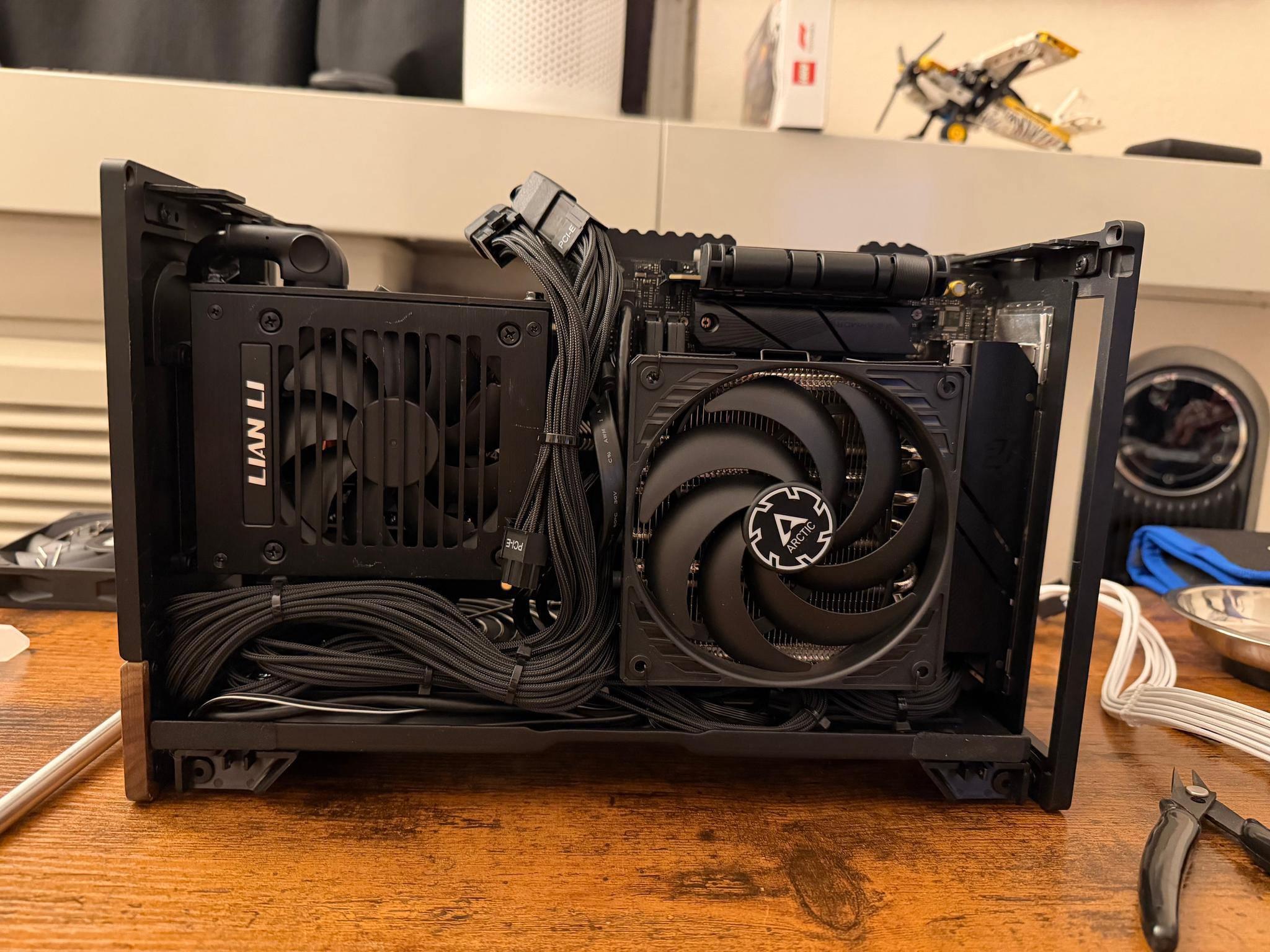SFF Fractal Terra build - AMD Ryzen 5 7600 + RTX 3080 + 32GB DDR5 + 1TB M.2