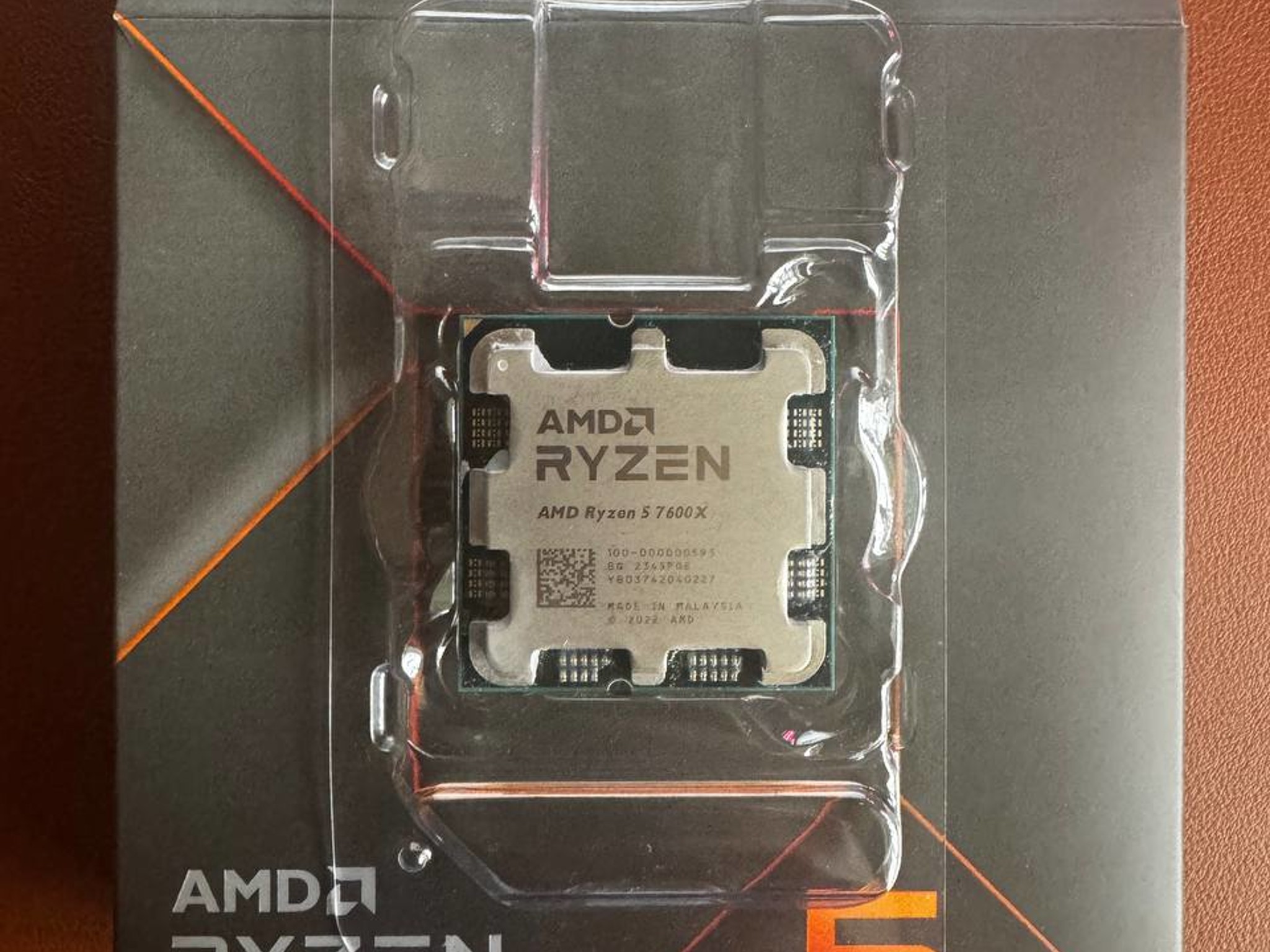 AMD Ryzen 5 7600X