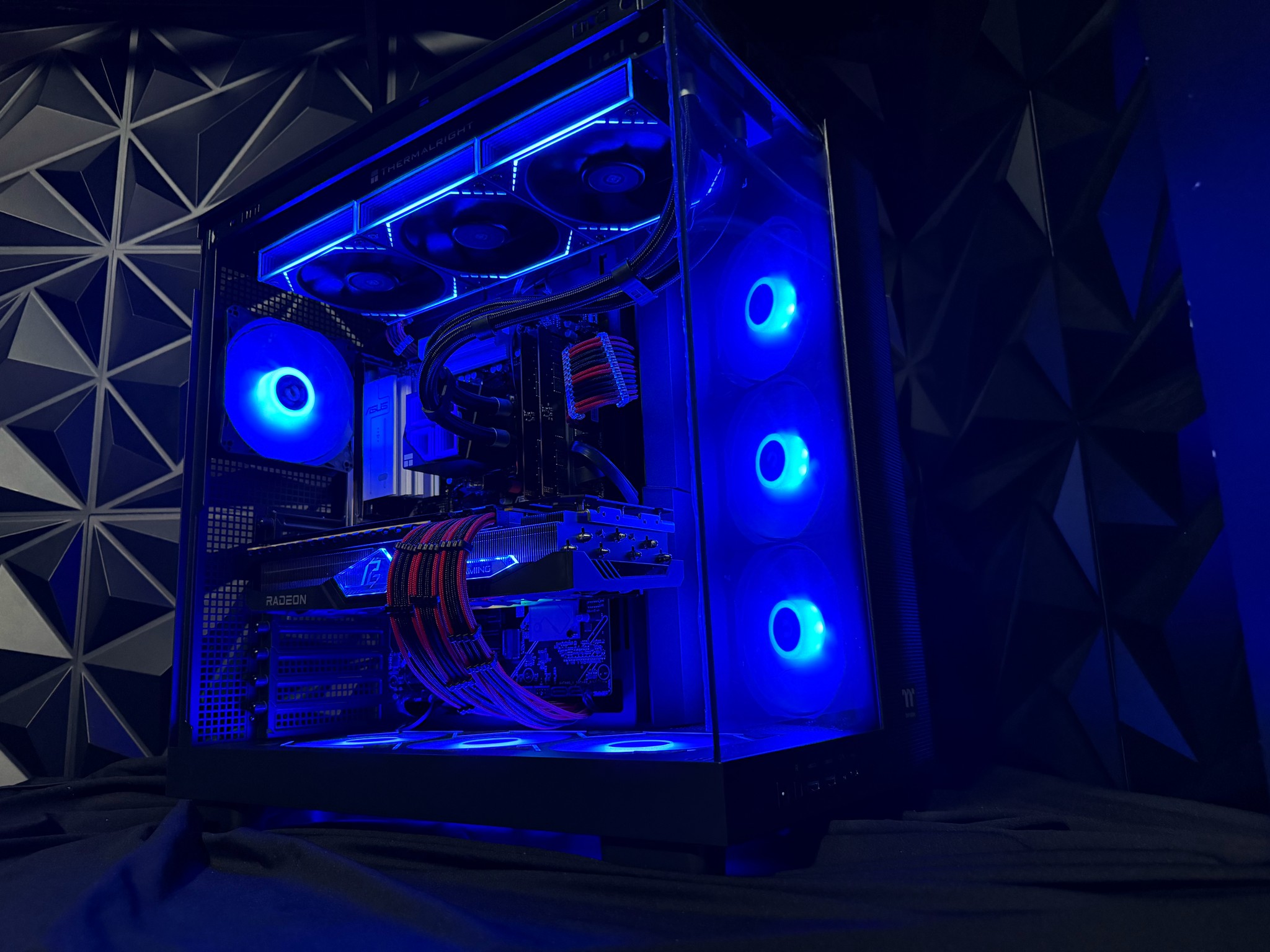 🔥🚀 RED LEADER 🚀🔥 Ryzen 9 7900X| RX 7900XTX 24 GB | 64 GB DDR5| 4 TB NVMe| 850W PSU