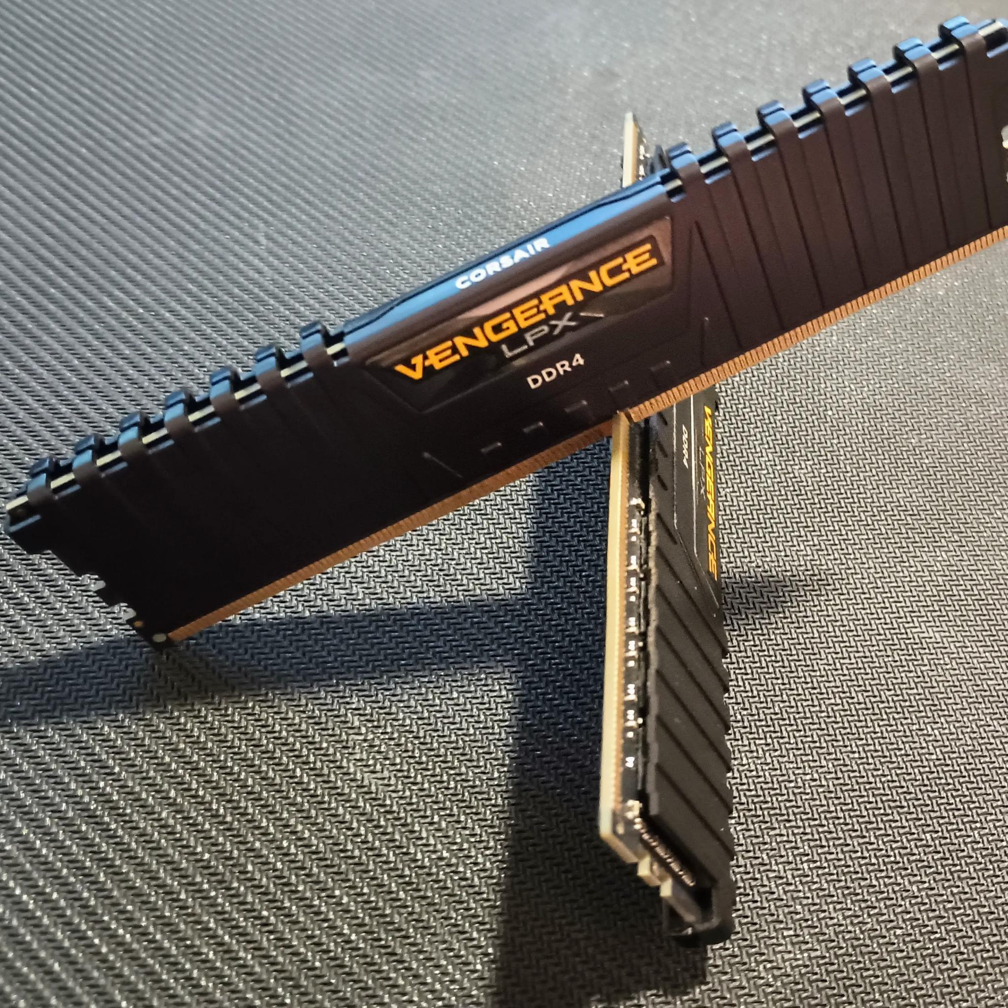 Corsair Vengeance LPX Black 16GB Kit (2 X 8GB) DDR4-3000MHz CMK16GX4M2B3000C15