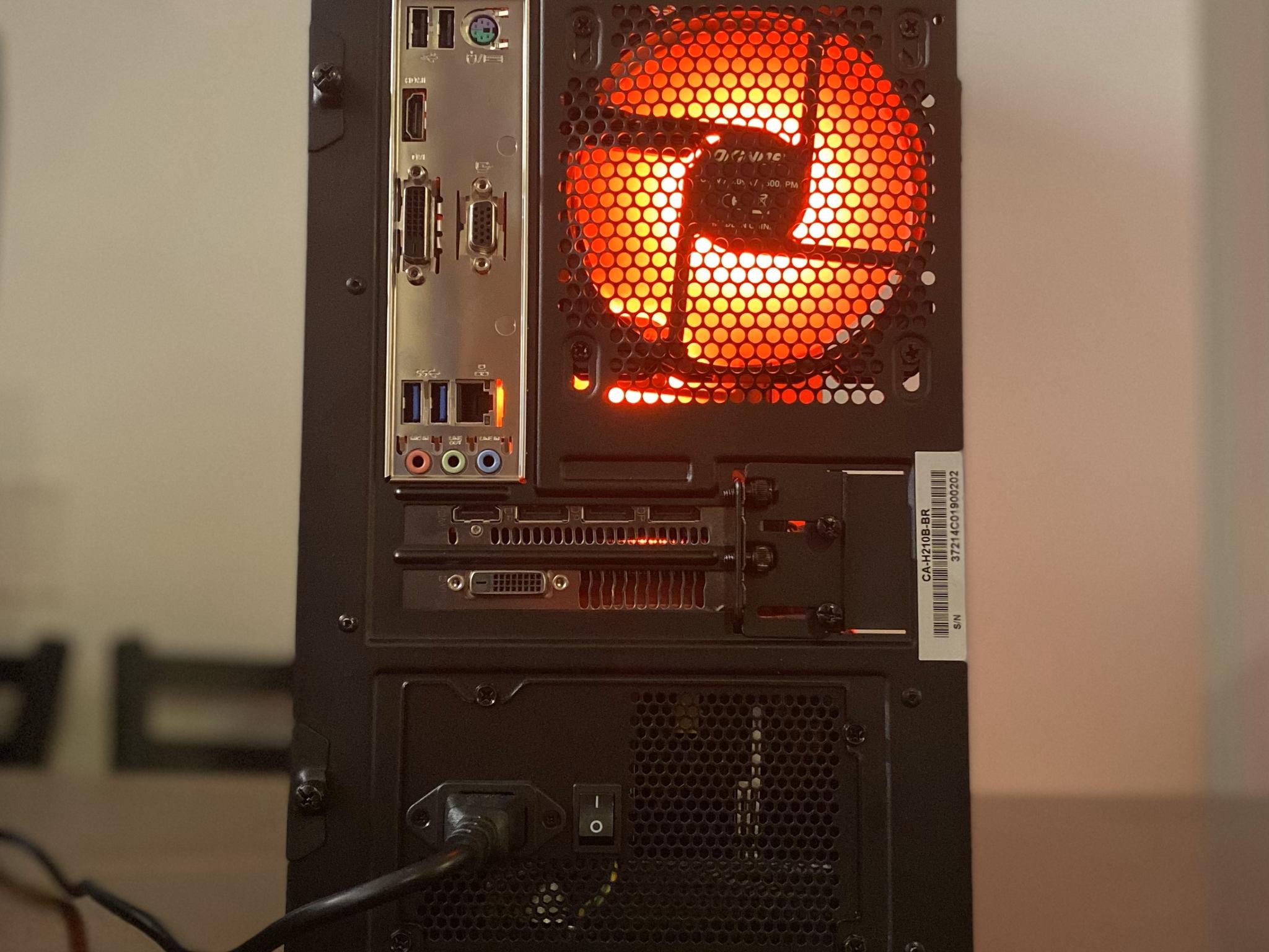 i3 8100 | RX 580 | 16gb Ram