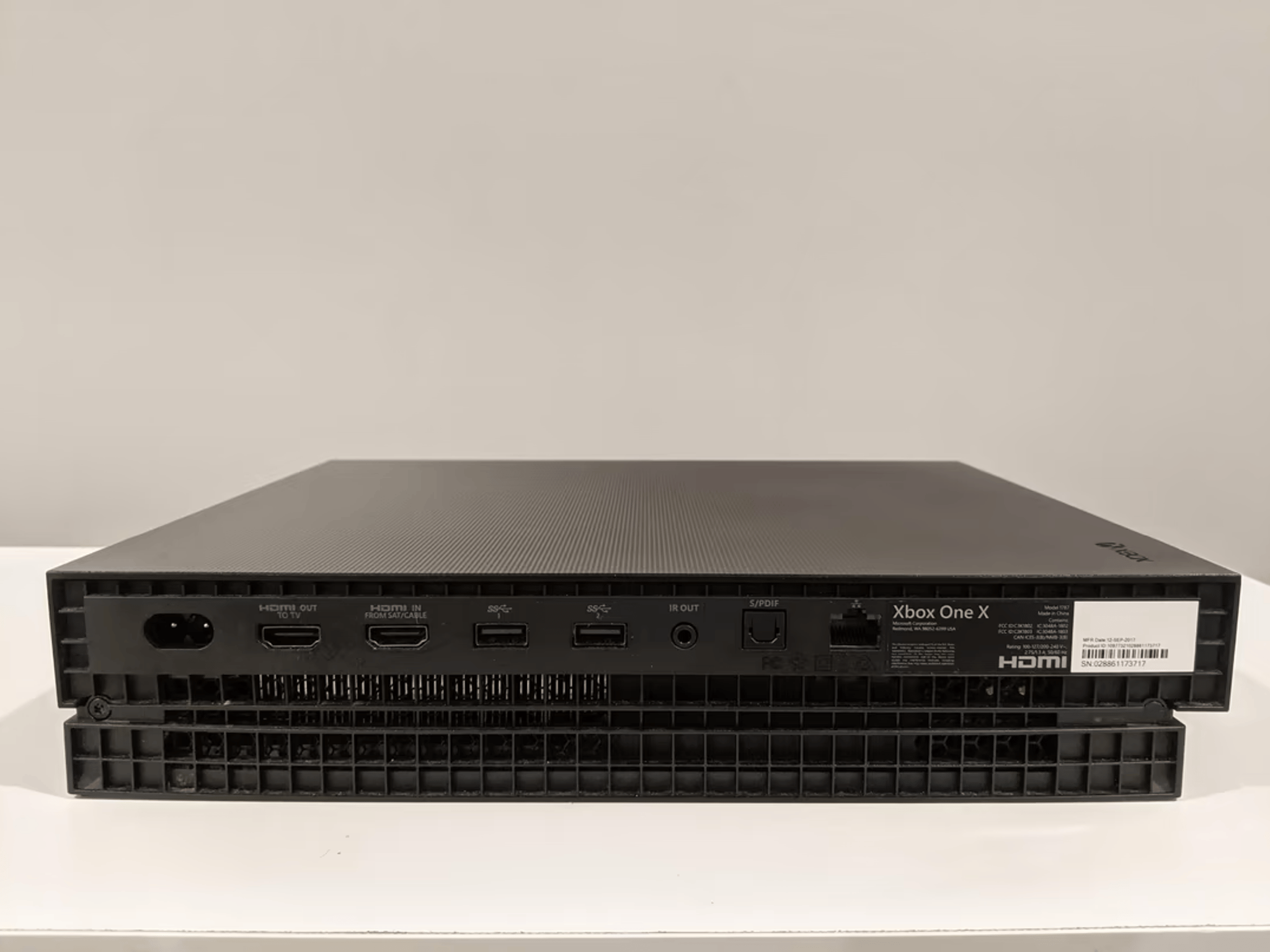 XBOX ONE X Project Scorpio Edition - Boxed