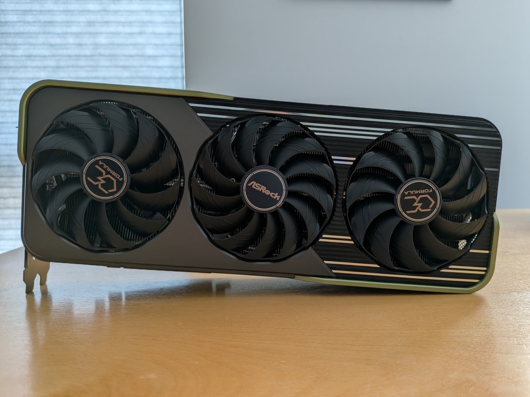 ASRock OC Formula Radeon RX 6950 XT | Jawa