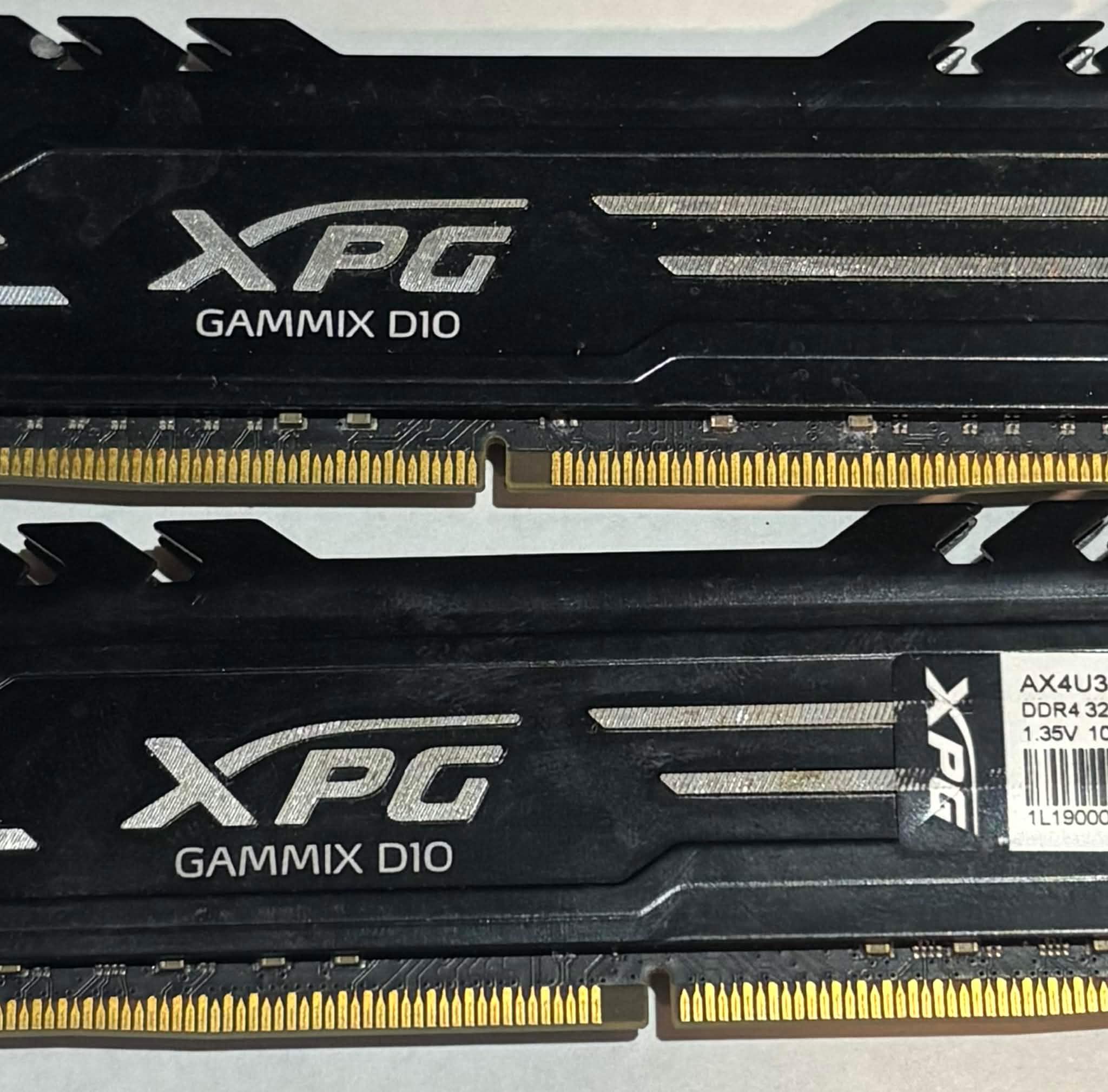XPG Gammix D10 16GB (2x8GB) DDR4 3200MHz CL16 Gaming Memory Kit