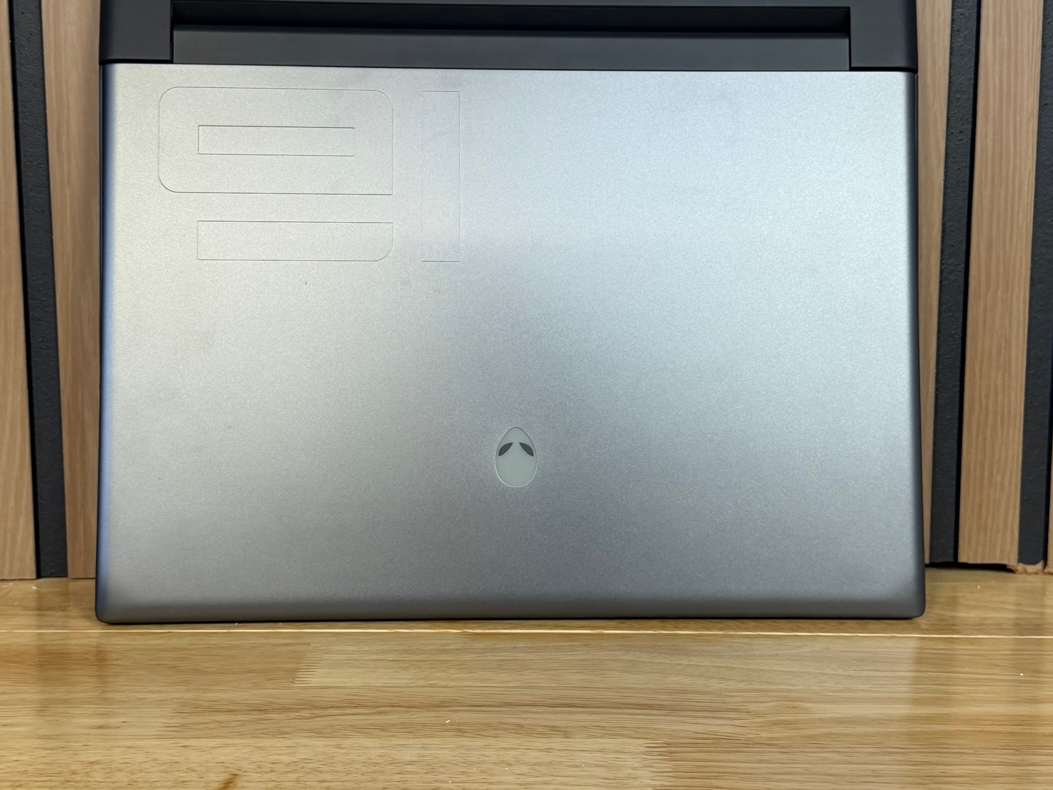 Alienware m16 R1 Gaming Laptop RTX 4070 Ryzen 9 7845HX 32GB RAM 1TB NVMe