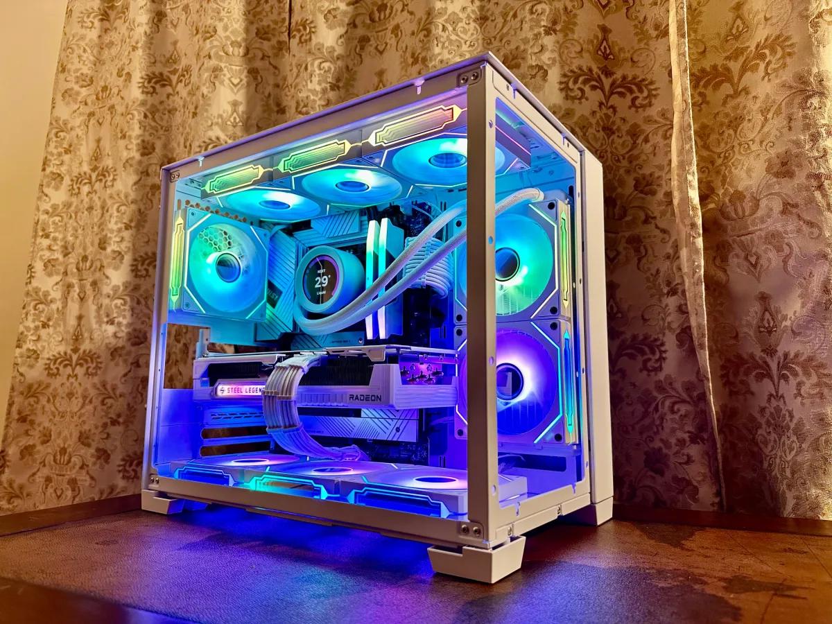 ❄️Whiteout 4K PC– Radeon 9070XT |i7-13700K | Z790 | 32GB DDR5 | 2TB Gen4