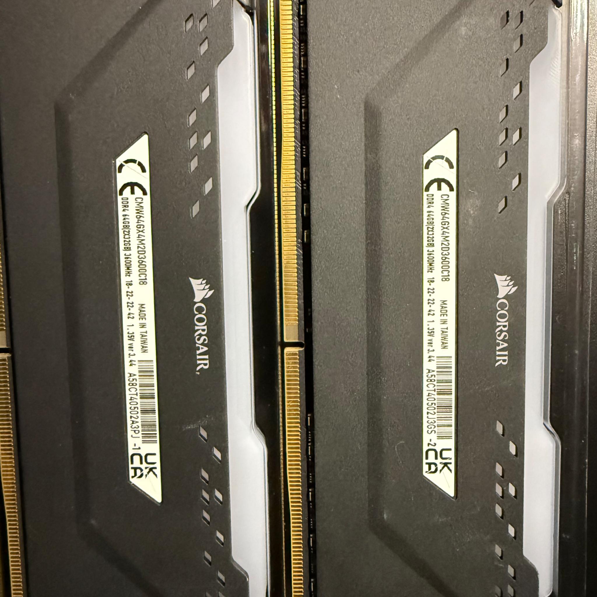 Corsair vengeance RGB pro 4x32gb ddr4 ram