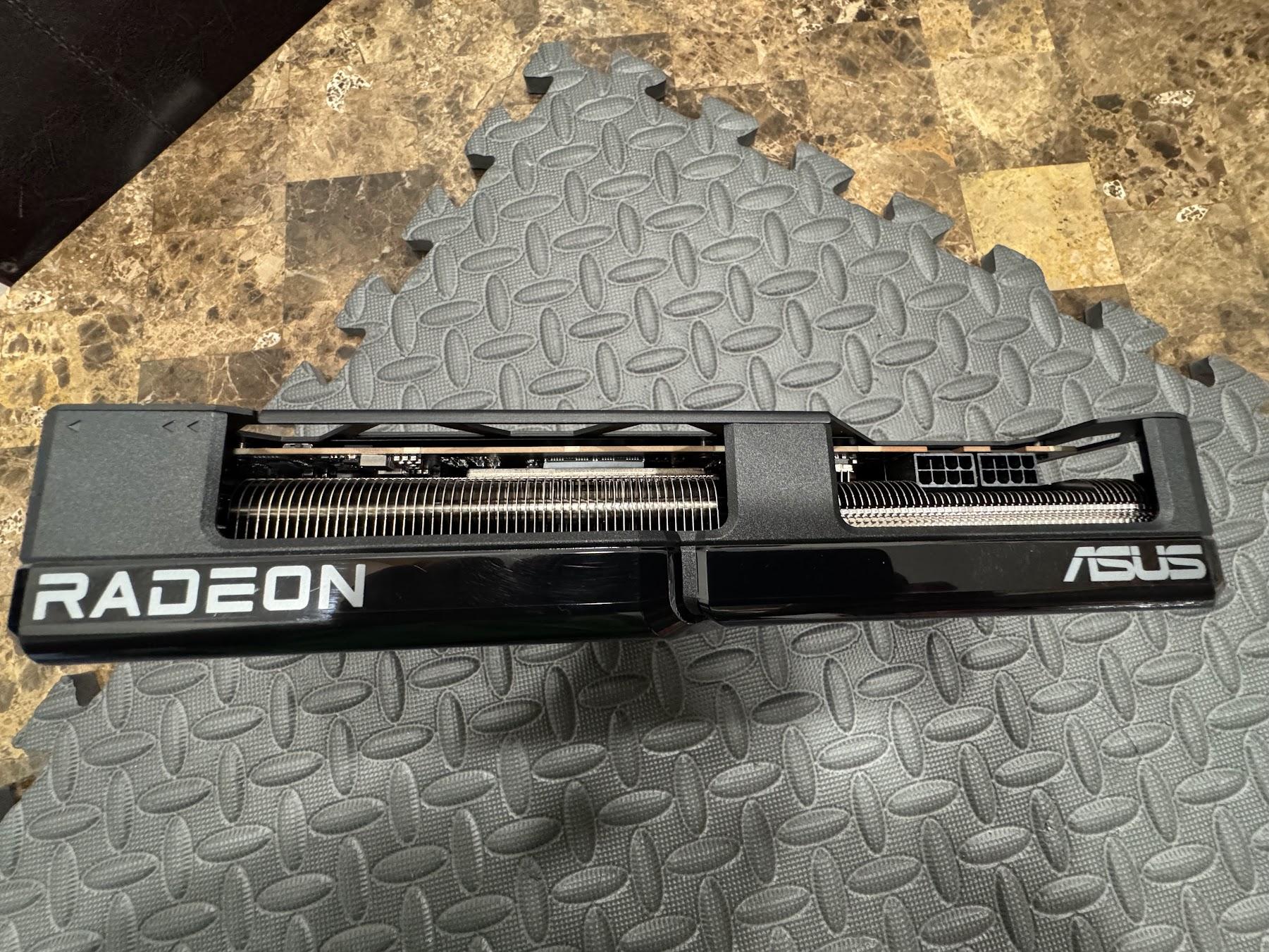 ASUS Dual Radeon™ RX 7900 GRE OC Edition 16GB GDDR6