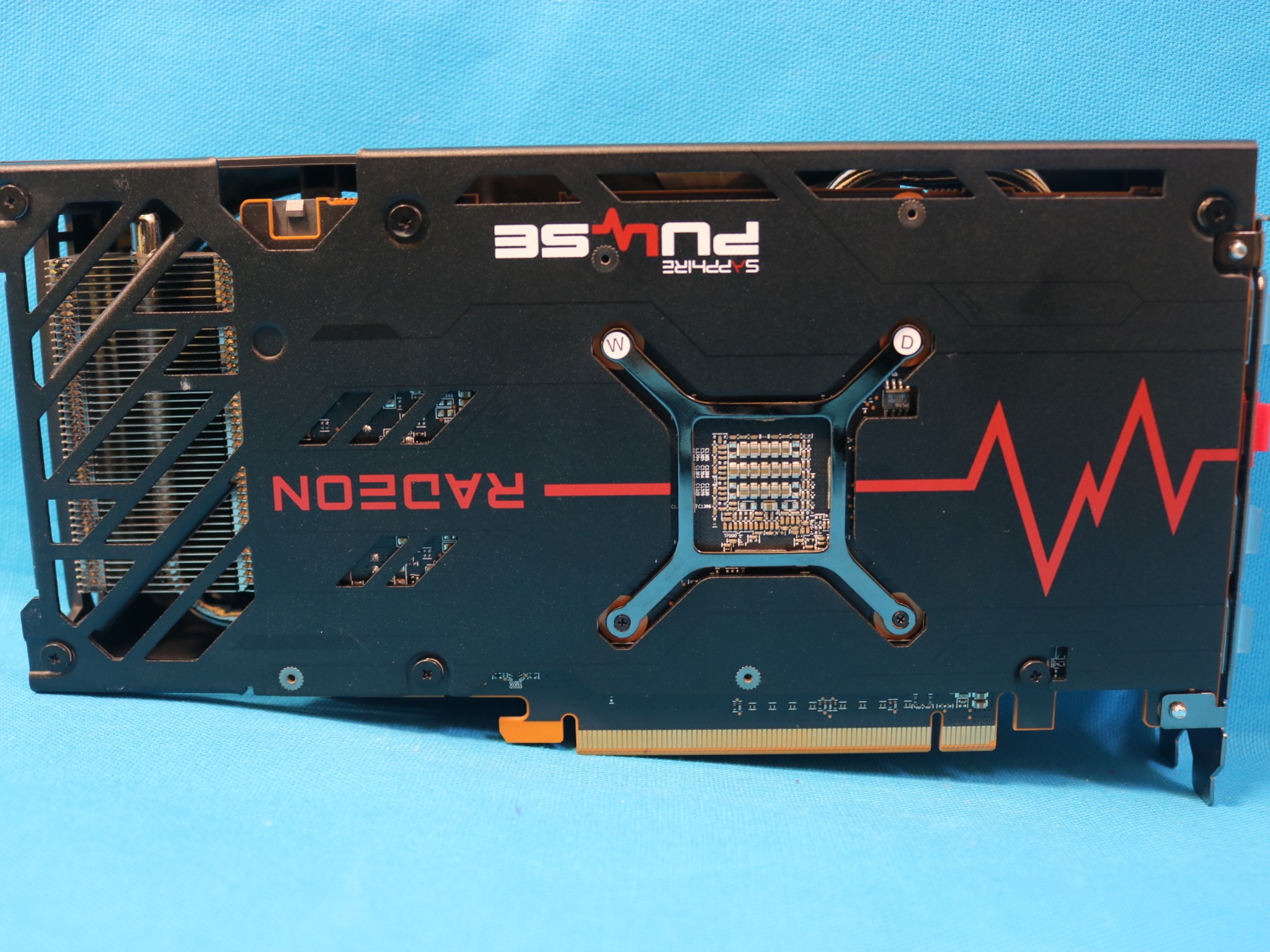 Sapphire Pulse AMD Radeon RX 6600 XT Gaming OC 8GB GDDR6 PCIe 4.0 Desktop GPU P/N: S88-3E448-000FT