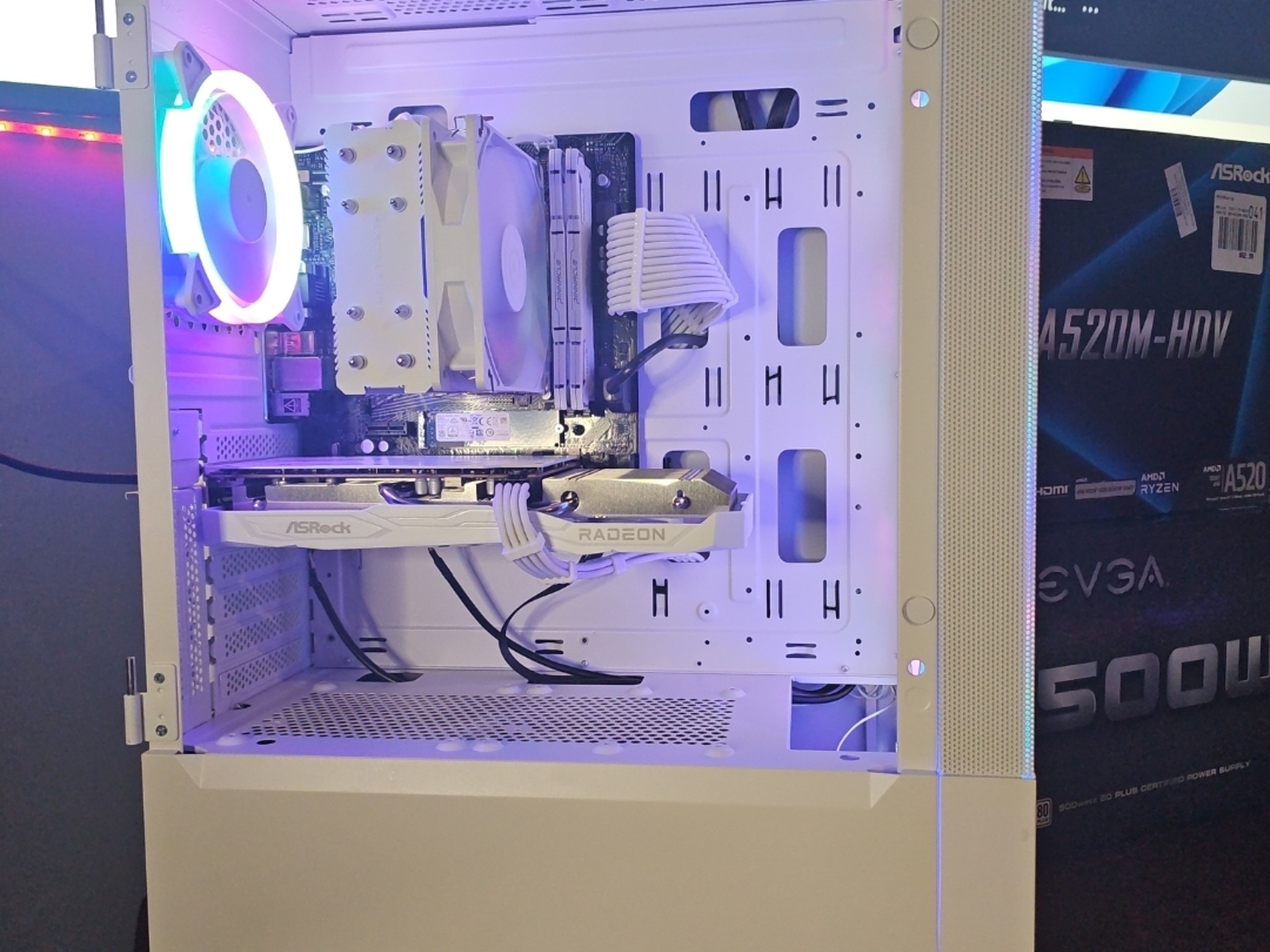 ❄️Snowflake❄️ Ryzen 5/ RX 6600 / All White Gaming PC 🔥