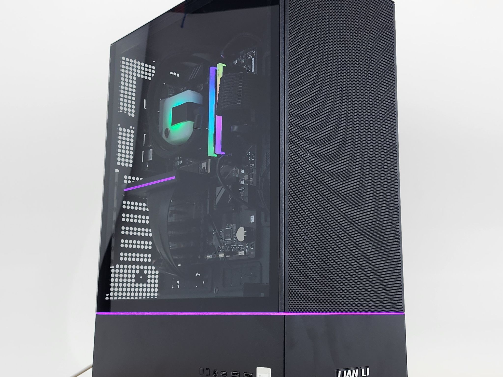 Gaming PC Ryzen 7 7700X 32GB RAM 1TB SSD RTX 4070 Ti 12GB Windows 11 Computer