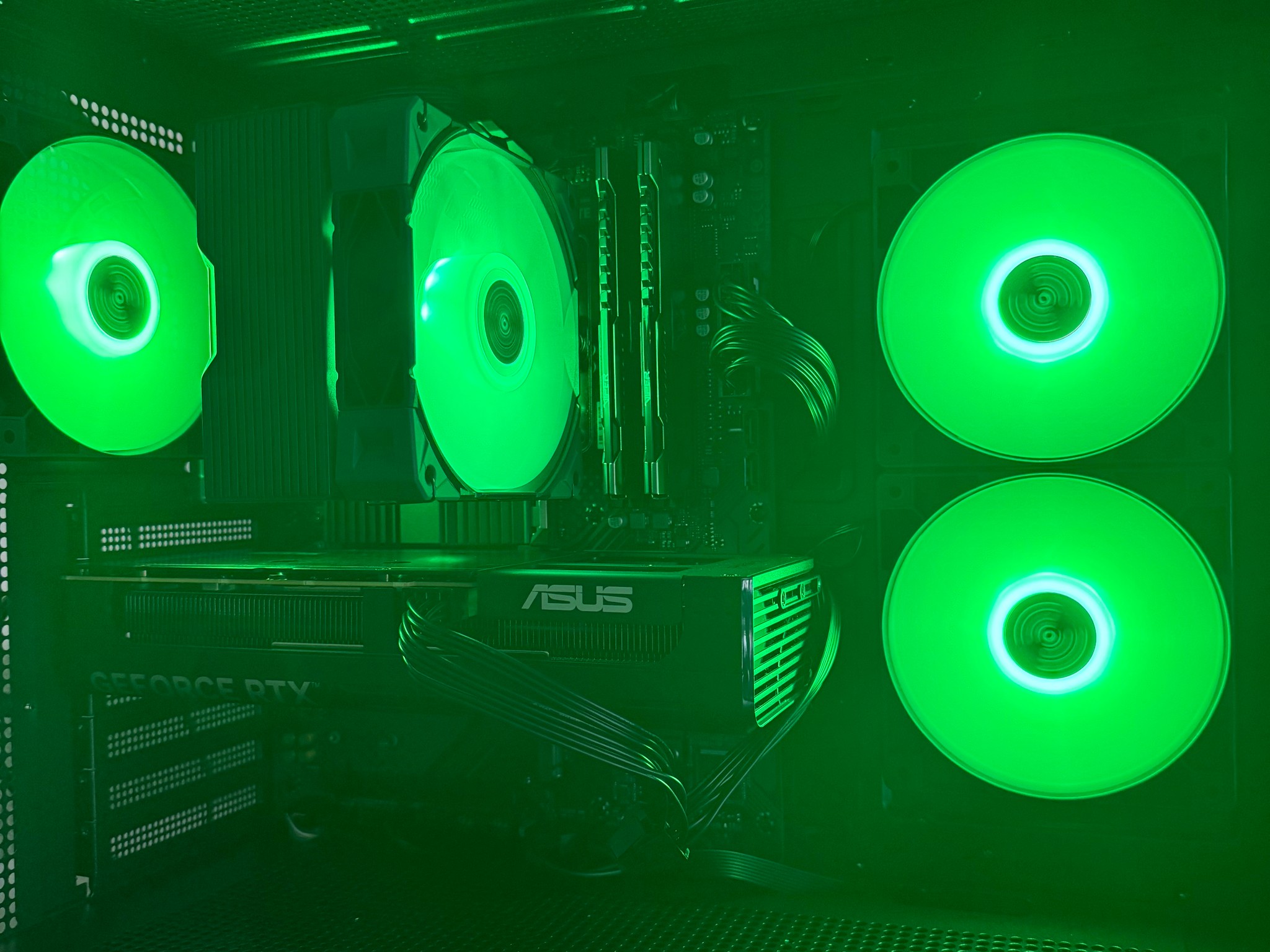 RTX 5060 | Ryzen 5 5500 | 16GB 3600mhz DDR4 | 512GB NVme