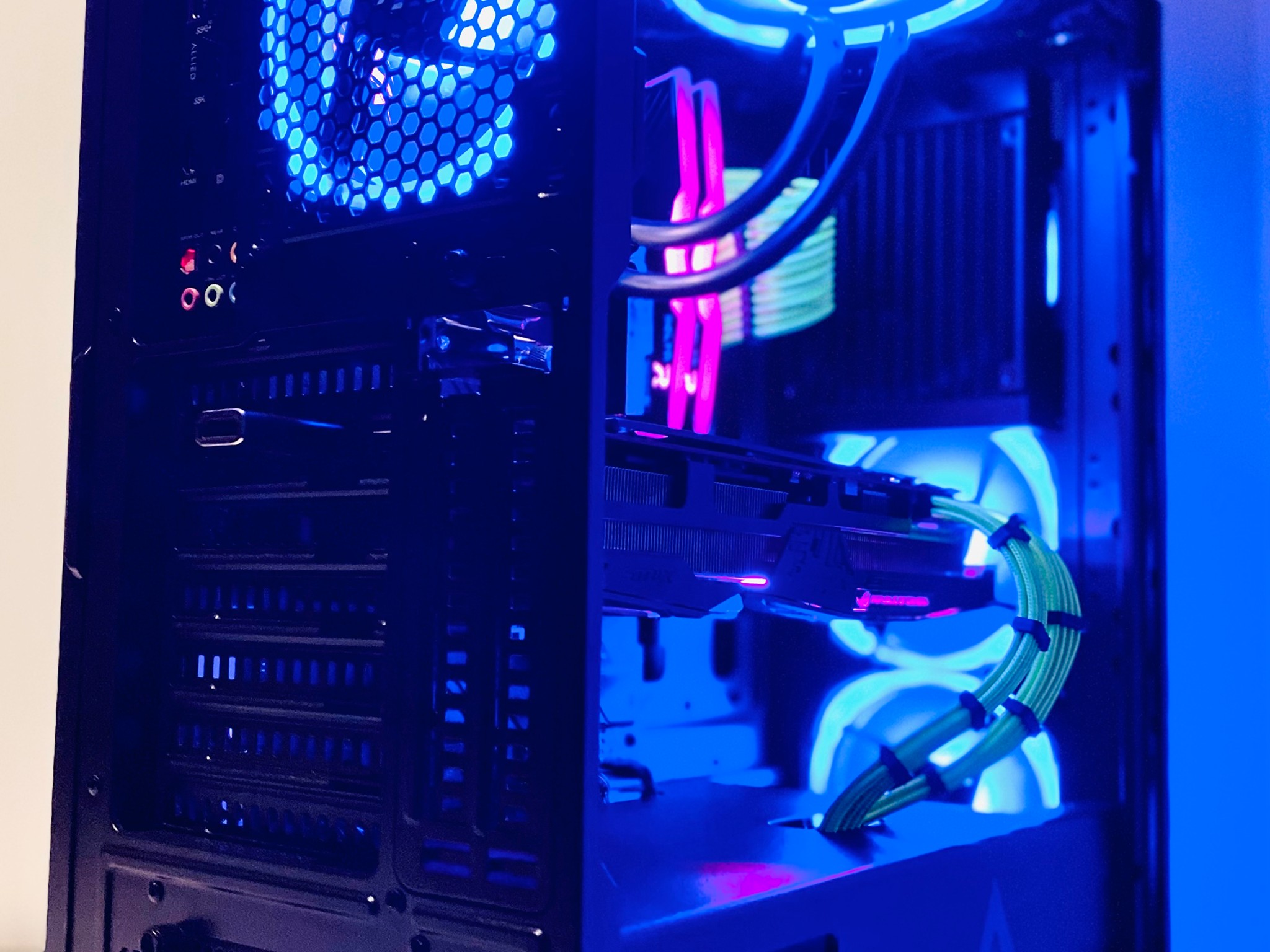 Very “Strix” Assassin🥷🔥|RX 5700XT| Ryzen 5@4GHz| 16GB DDR4(Warhawk)| 1TB NVMe SSD| Windows 11 Home