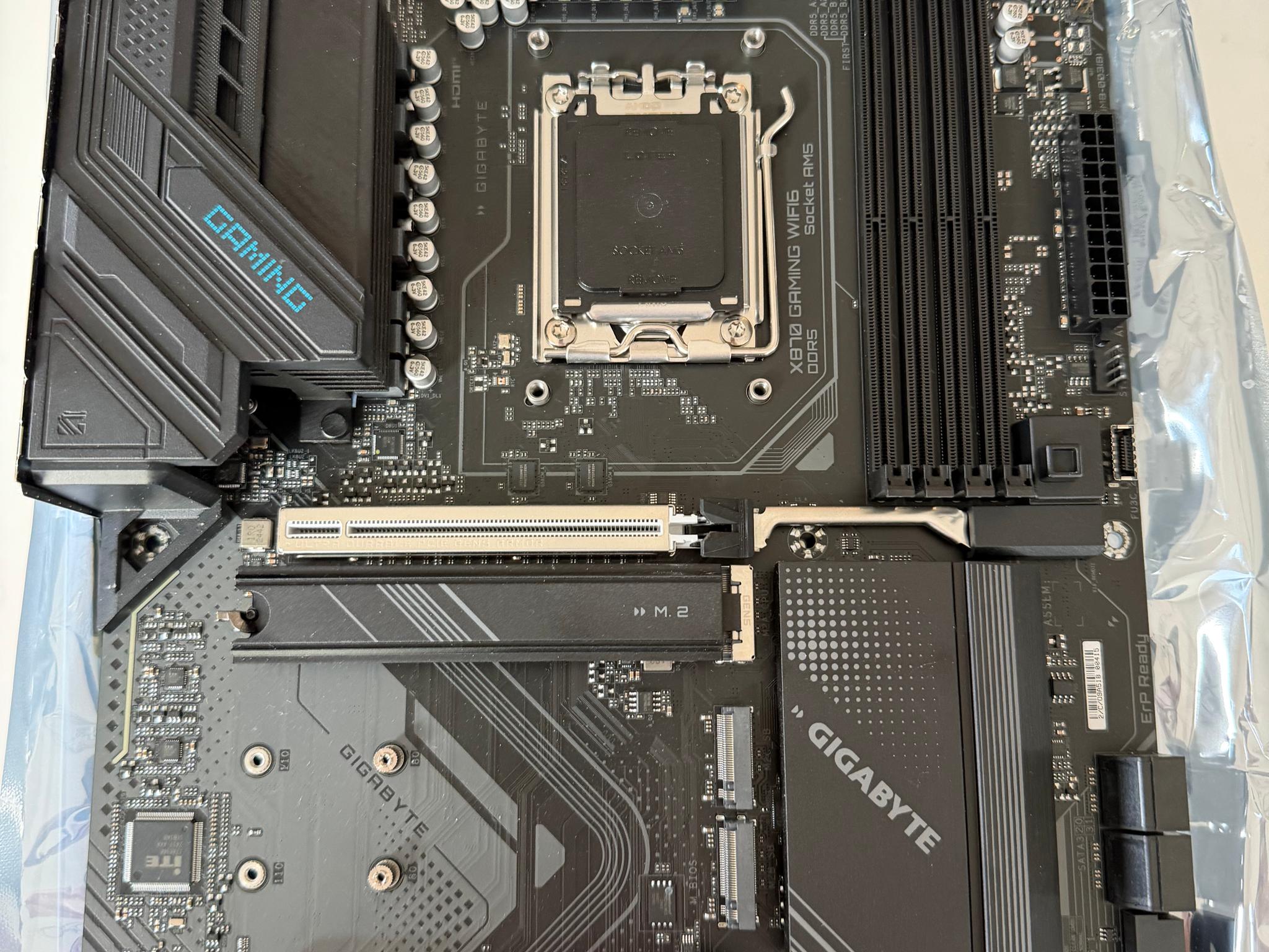 Gigabyte X870 Gaming WiFi6 DDR5