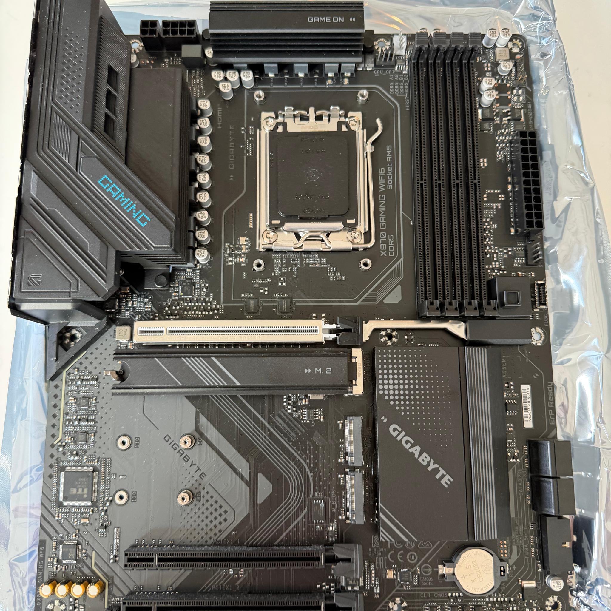 Gigabyte X870 Gaming WiFi6 DDR5