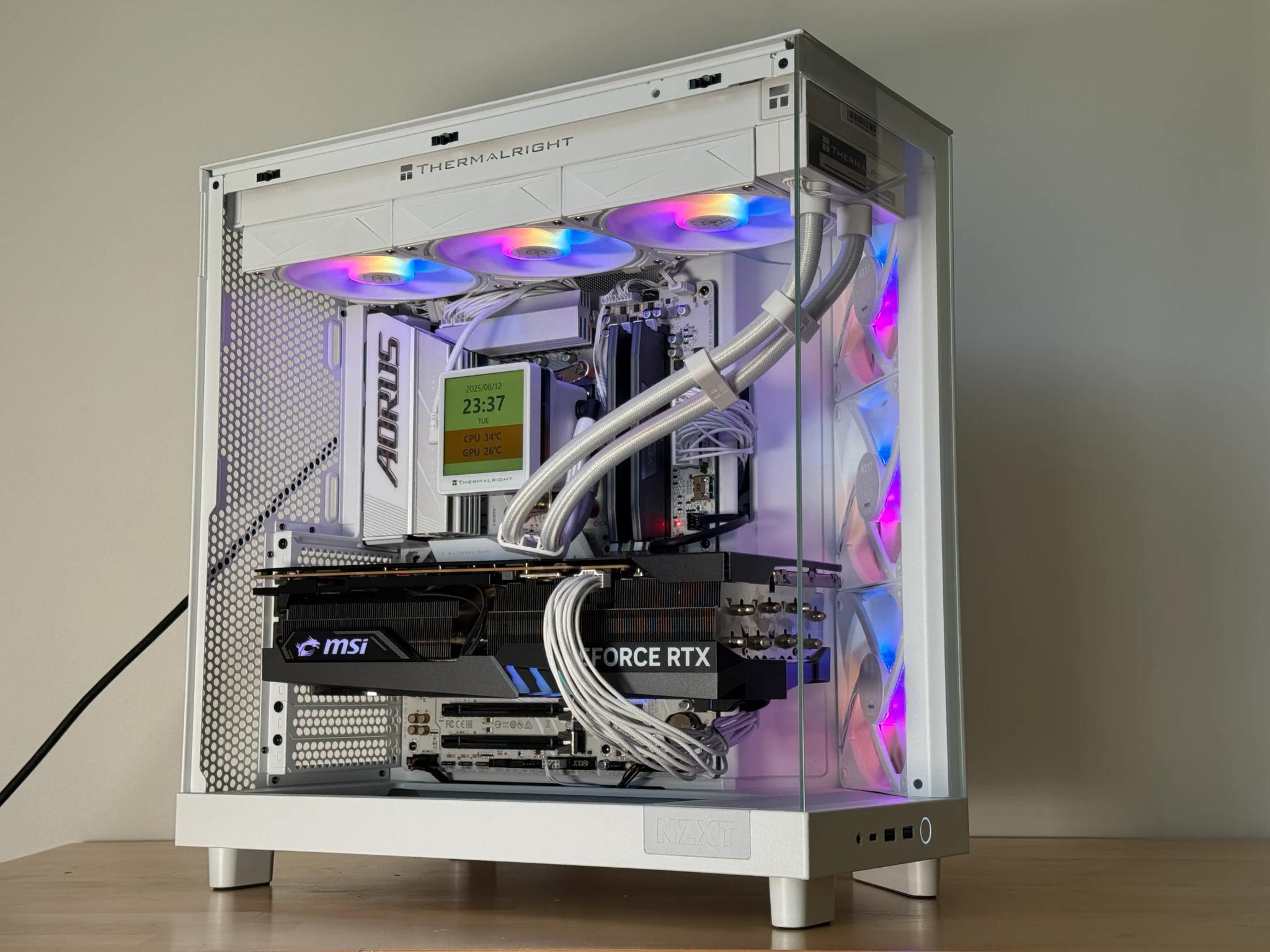 RTX 4090 Ryzen 7 9800X3D Gaming PC