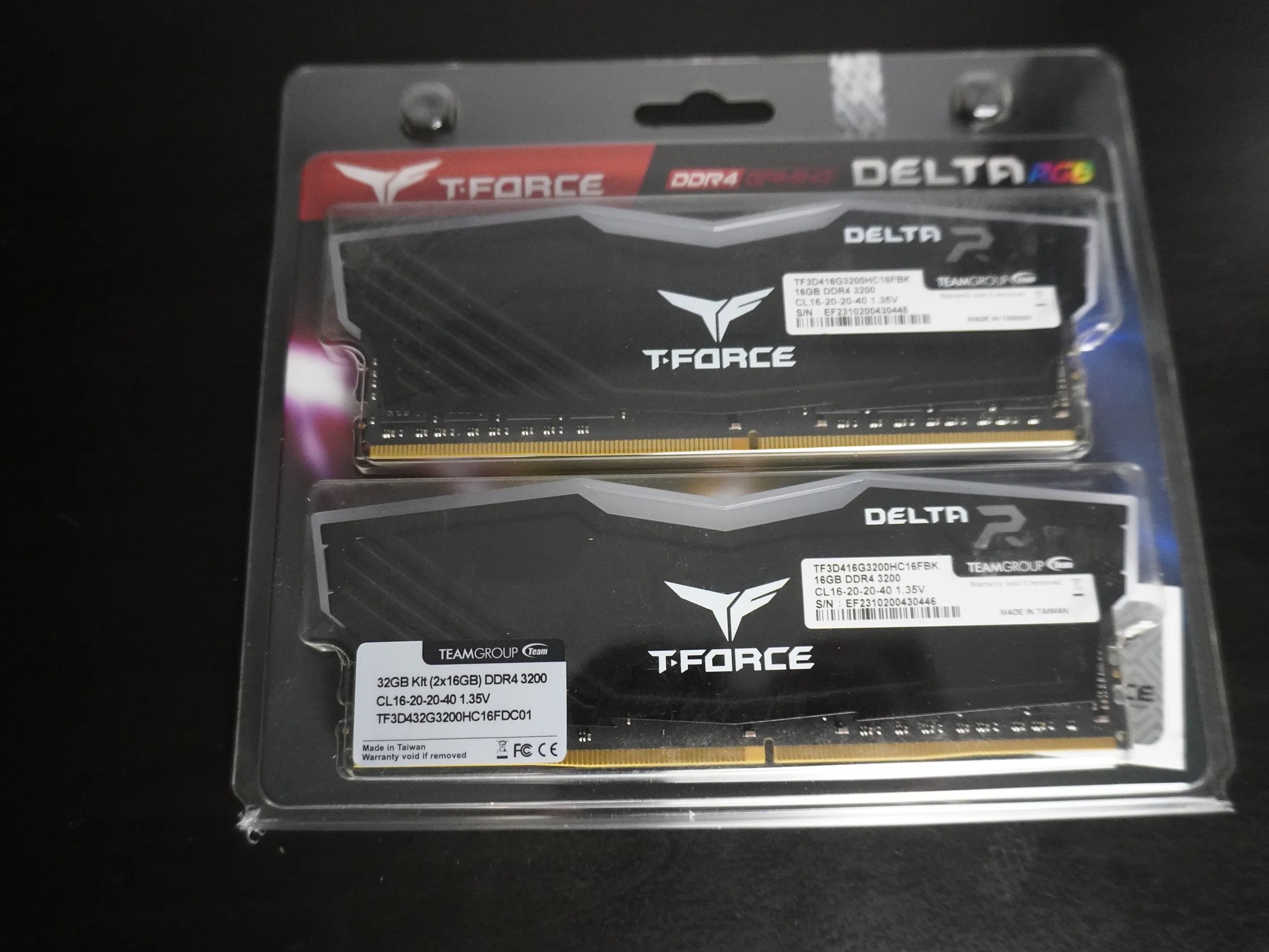 TEAMGROUP T-Force Delta RGB DDR4 32GB 3200MHz (Black)