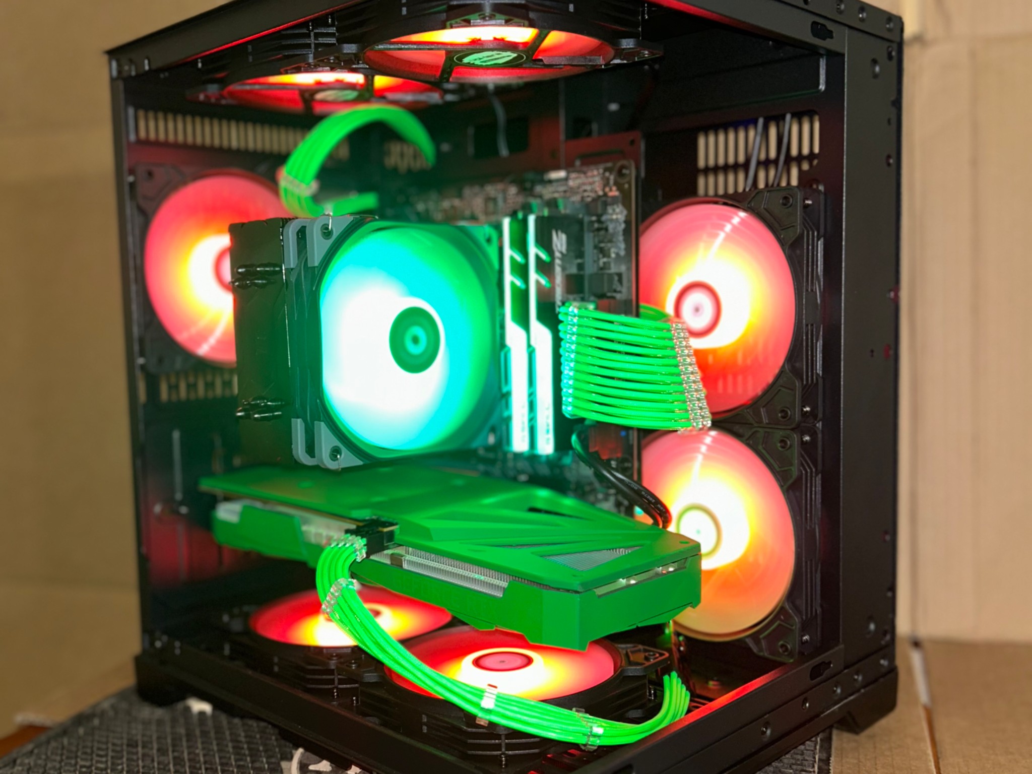 Nvidia RTX 3060 12GB 16 GB RAM Ryzen 5 5600X M.2 1 TB SSD WiFi Gaming PC