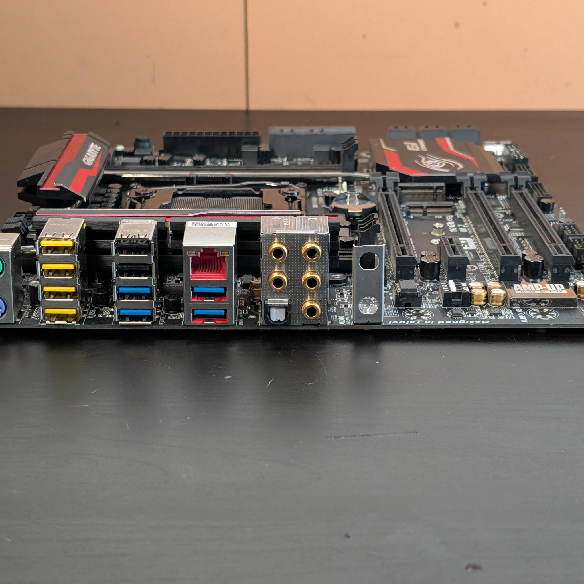 Gigabyte GA-X99M-Gaming 5 X99 LGA2011-3 DDR4 Motherboard