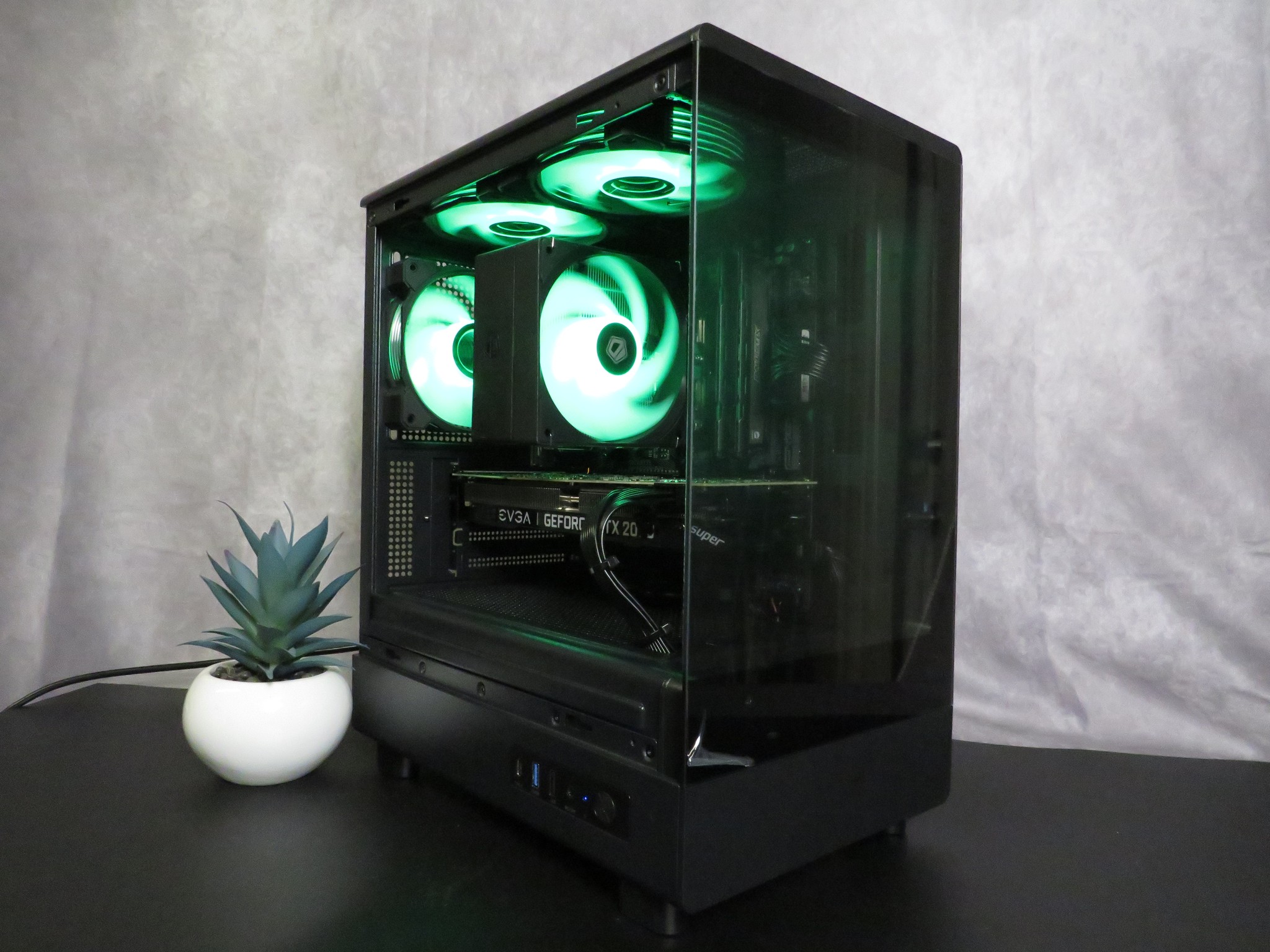 Great Mid-Range Gamer: Ryzen 5 3600 + RTX 2070 Super + 16 GB DDR4 + 1 TB NVME SSD