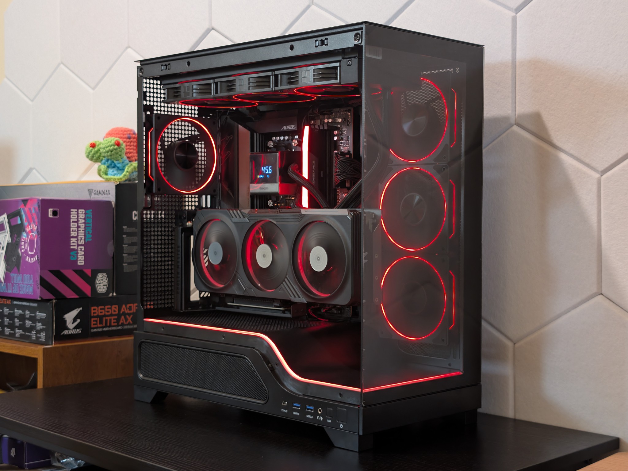 🪐🔥1440p Gaming Beast | RTX 4070Ti | Ryzen 7 7700X | 1TB SSD | 32GB RAM | WiFi 6 & Bluetooth🔥🪐